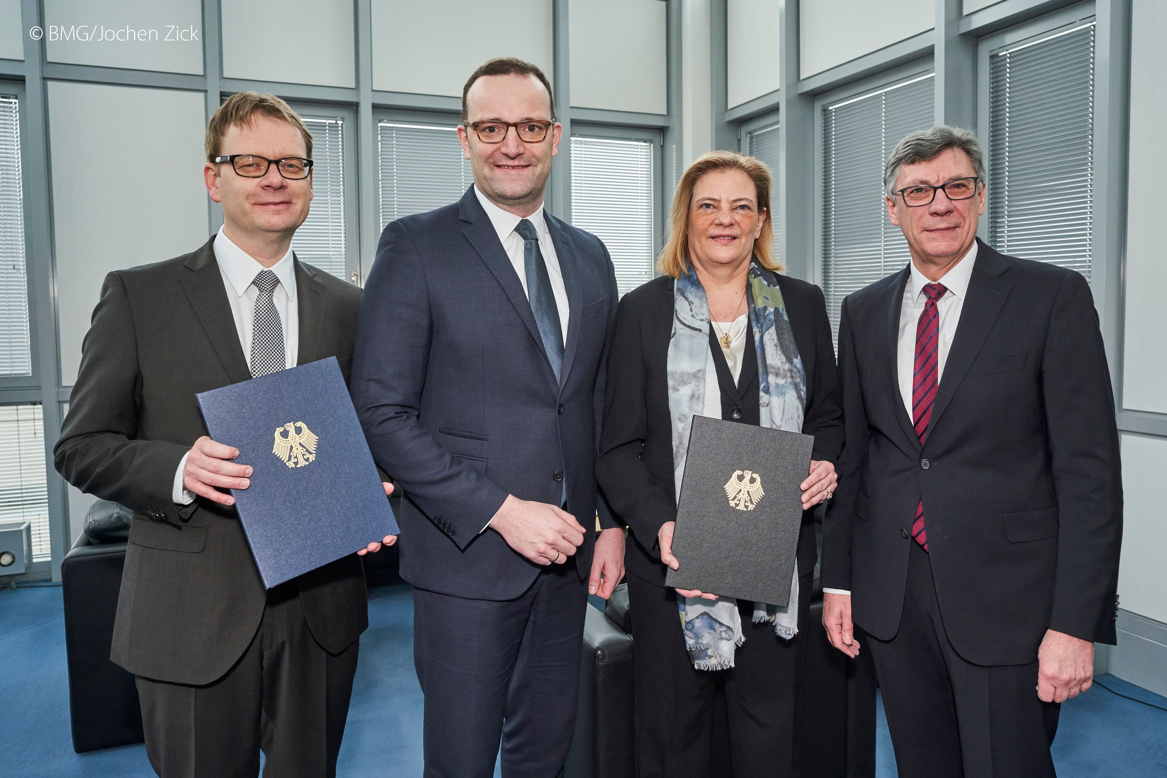 Die Staatssekretäre und der Minister: Thomas Gebhart, Jens Spahn, Sabine Weiss, Lutz Stroppe (v.l.n.r.)