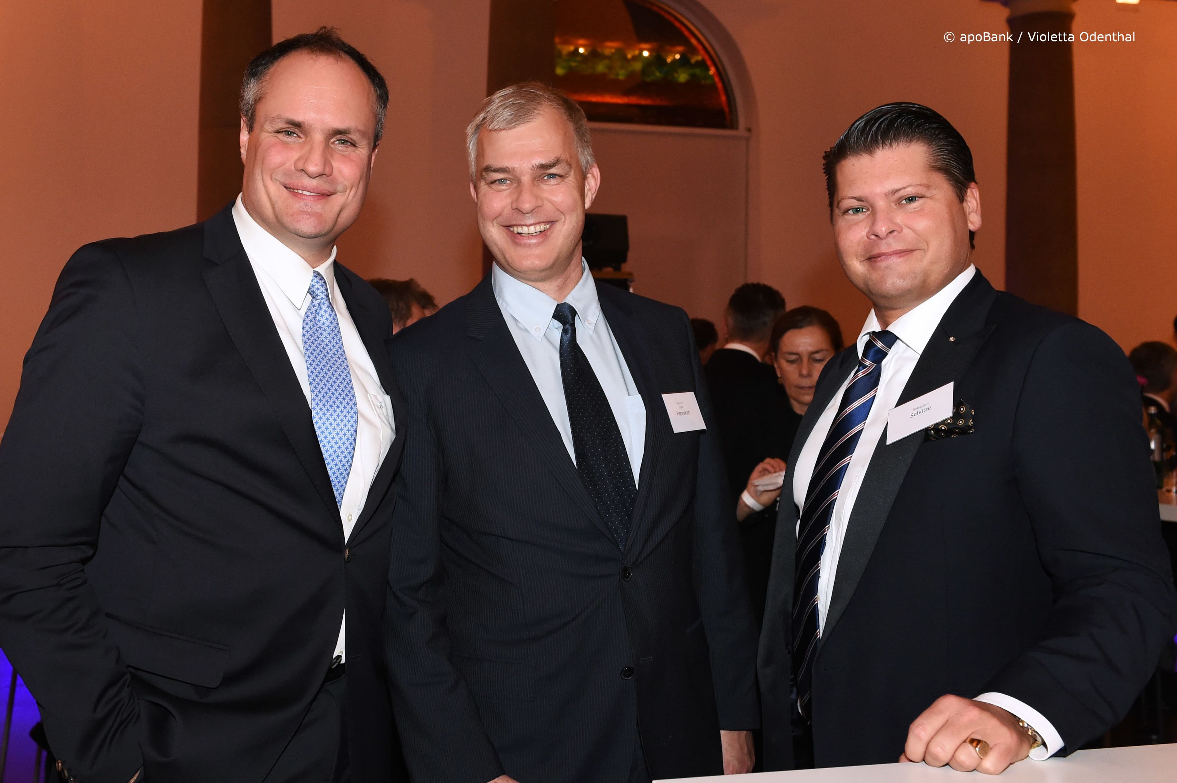 Tjarko Schröder (Deutscher Hausärzteverband), Frank Hanneken (Zahnärztekammer Westfalen-Lippe), Sebastian Schütze (BPI) (v.l.n.r.)