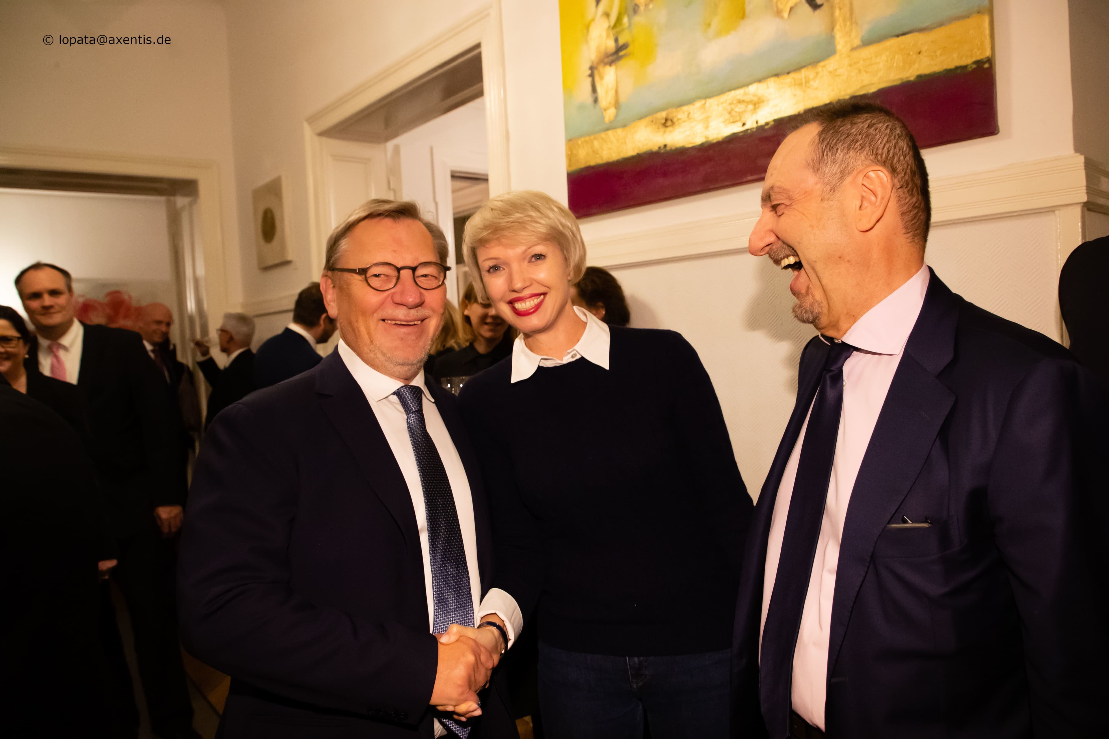 Viel zu lachen bei Ulrich Weigeldt (Deutscher Hausärzteverband), Angelina Schütz, Werner Baumgärtner (beide MEDI) (v.l.n.r.)