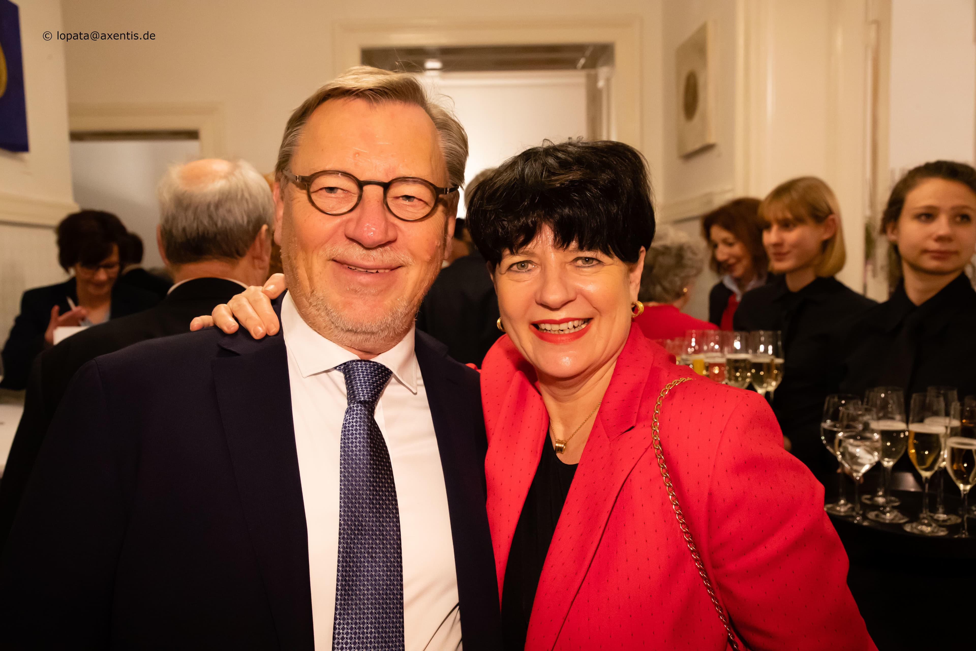 Der Politik ganz nah: Ulrich Weigeldt (Deutscher Hausärzteverband) mit Christine Aschenberg-Dugnus MdB (FDP)