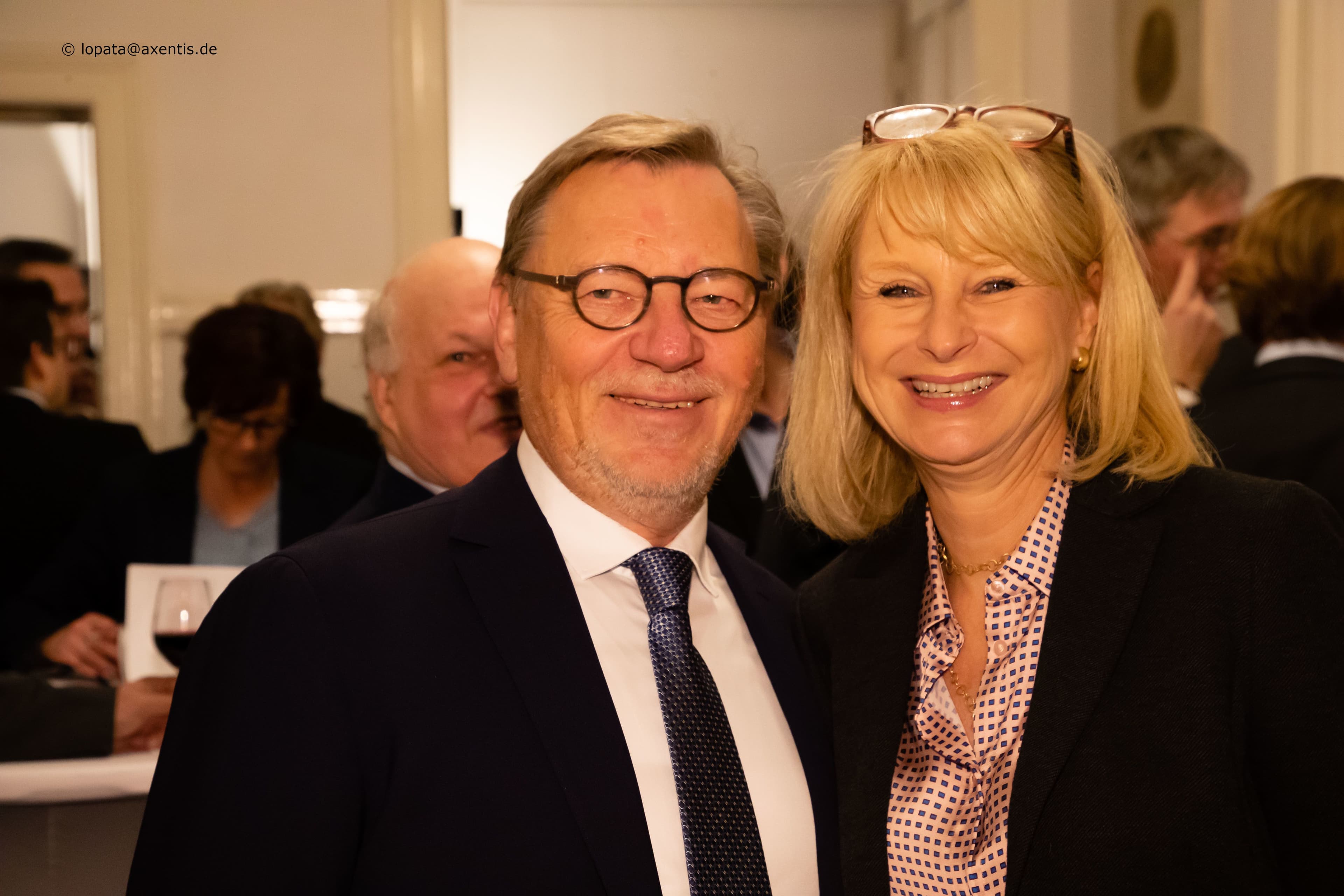 Bei bester Laune: Ulrich Weigeldt (Deutscher Hausärzteverband), Karin Maag MdB (CDU/CSU)
