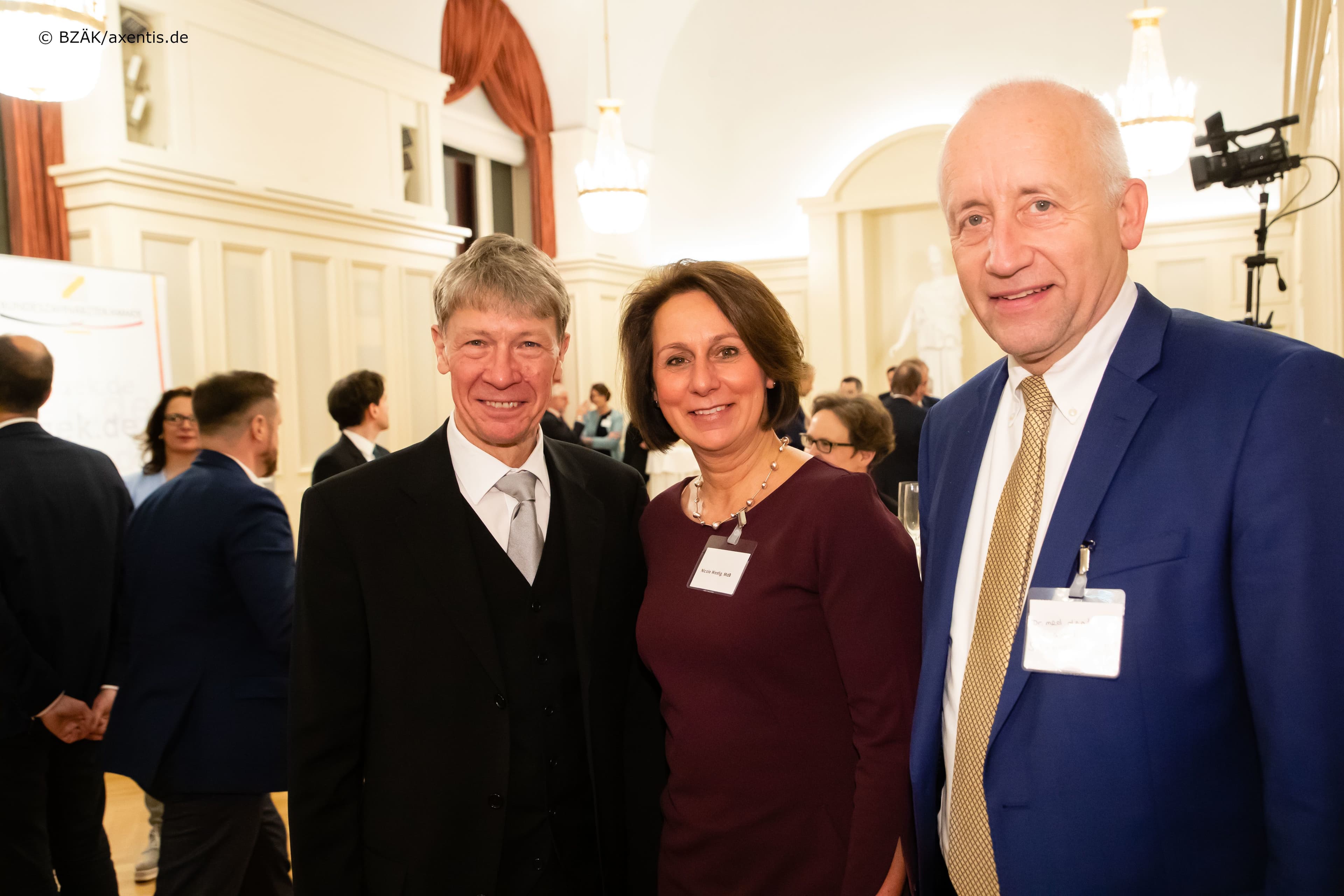 Dietmar Oesterreich (BZÄK), Nicole Westig MdB und Wieland Schinnenburg MdB (beide FDP)