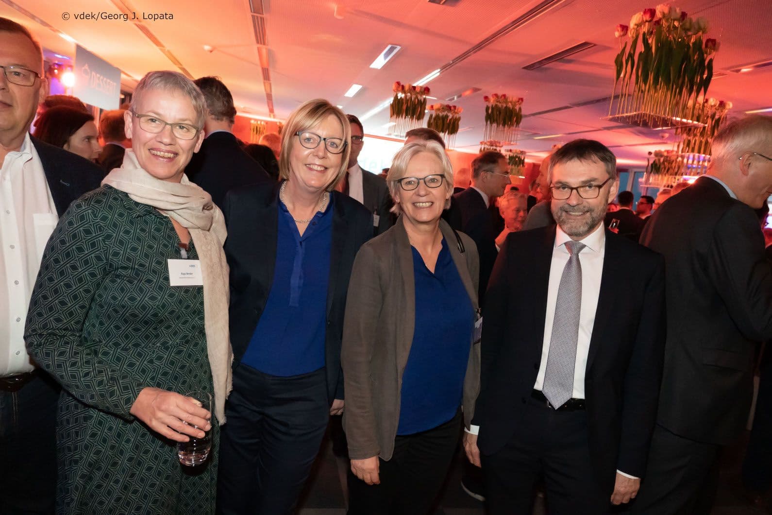 Biggi Bender, Ulrike Elsner (beide vdek), Maria Klein-Schmeink MdB (Bündnis 90/Die Grünen), Jörg Meyers-Middendorf (vdek) (v.l.n.r.)