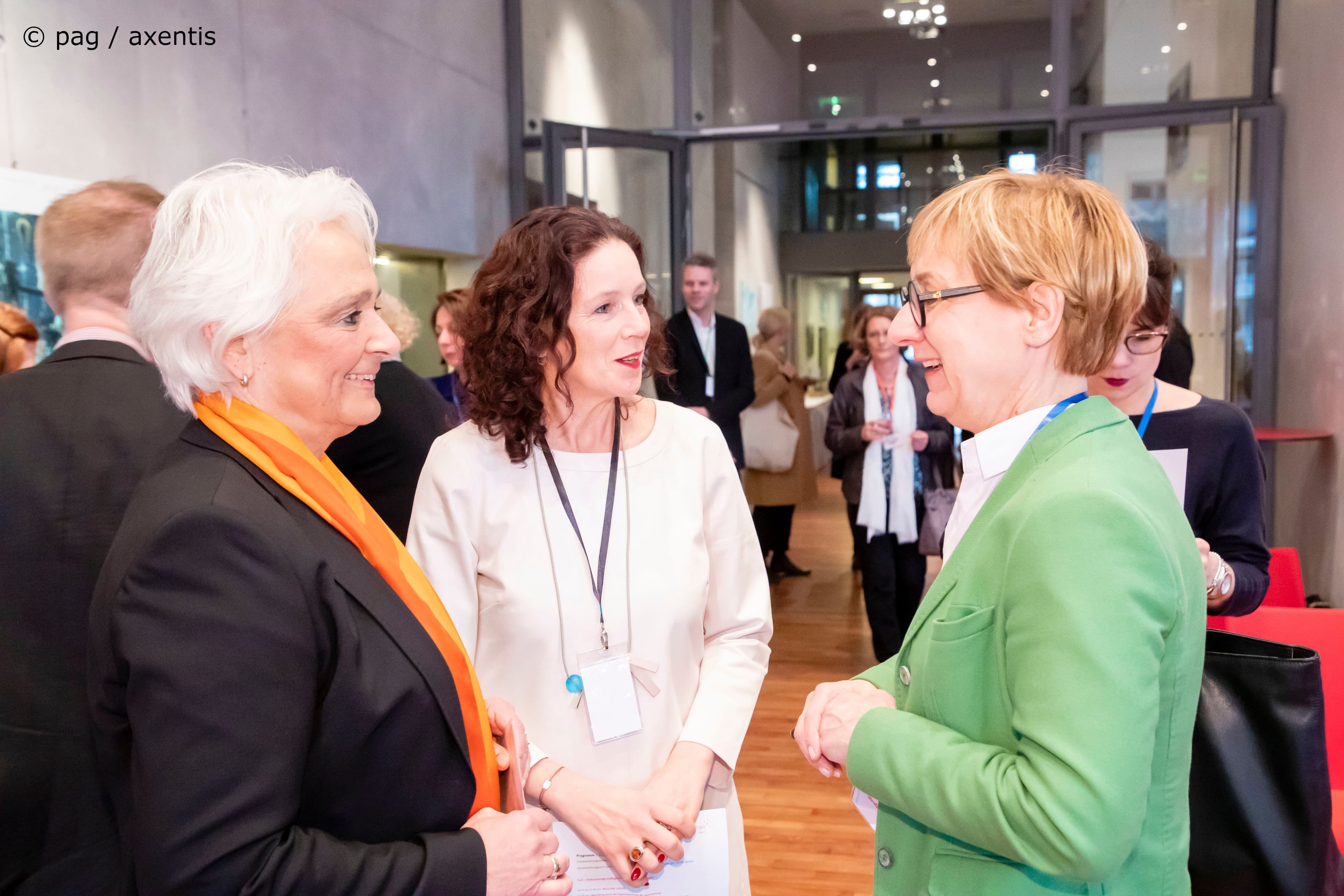Christiane Groß (Deutscher Ärztinnenbund), Cornelia Wanke (Wankeconuslting), Margret Stennes (KV Berlin) (v.l.nr.)
