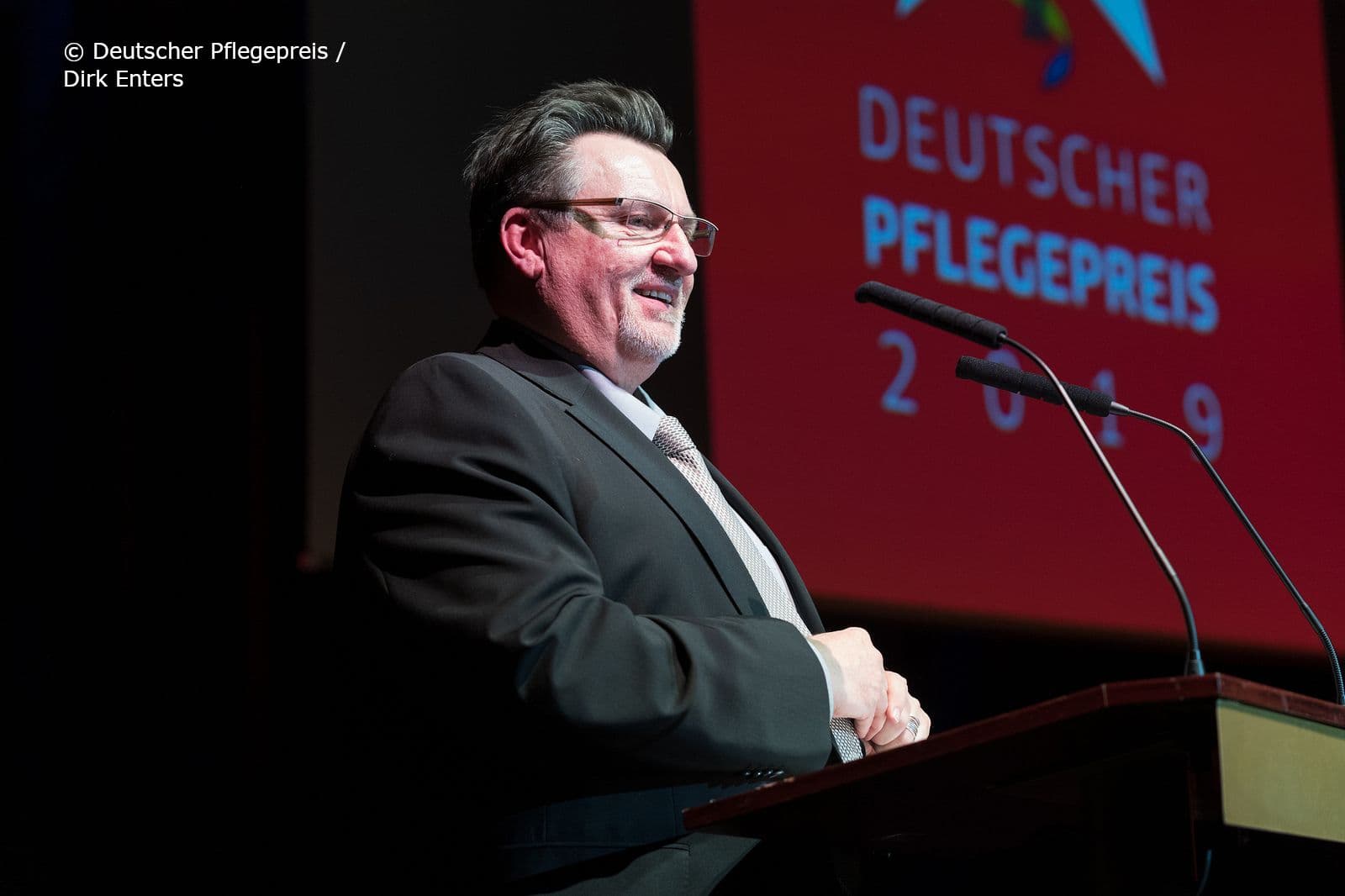 Franz Wagner, Präsident des Deutschen Pflegerates, bei seiner Eröffnungsrede
