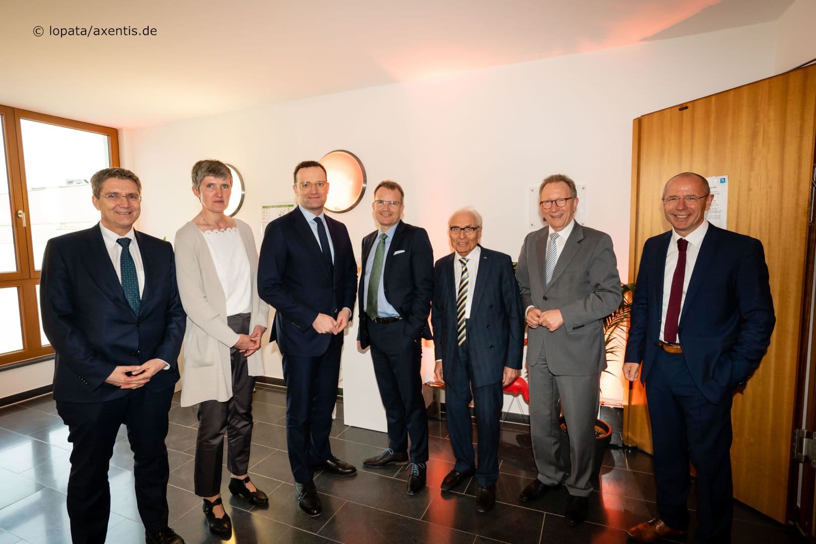 Thomas Ballast, Karen Walkenhorst (beide TK), Minister Spahn, Jens Baas, Dieter F. Märtens (beide TK), Erwin Rüddel MdB (CDU/CSU), Volker Möws (TK) (v.l.n.r.)