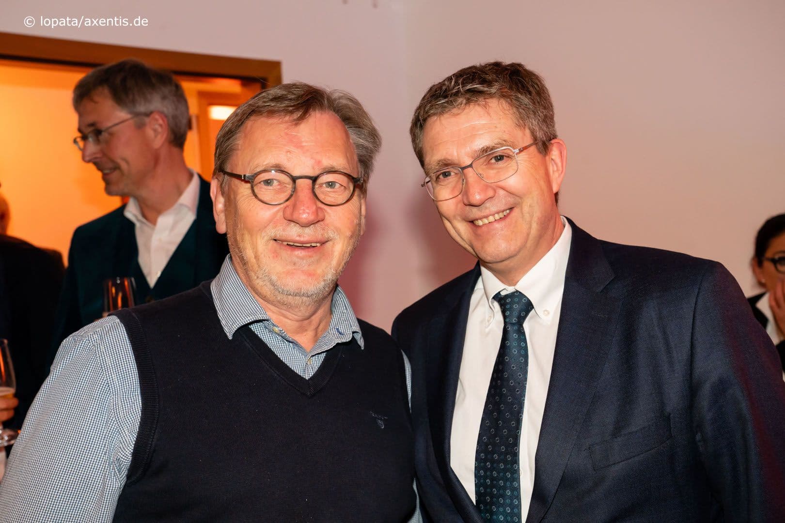 Ulrich Weigeldt (Hausärzteverband) (l.) mit Thomas Ballast (TK)