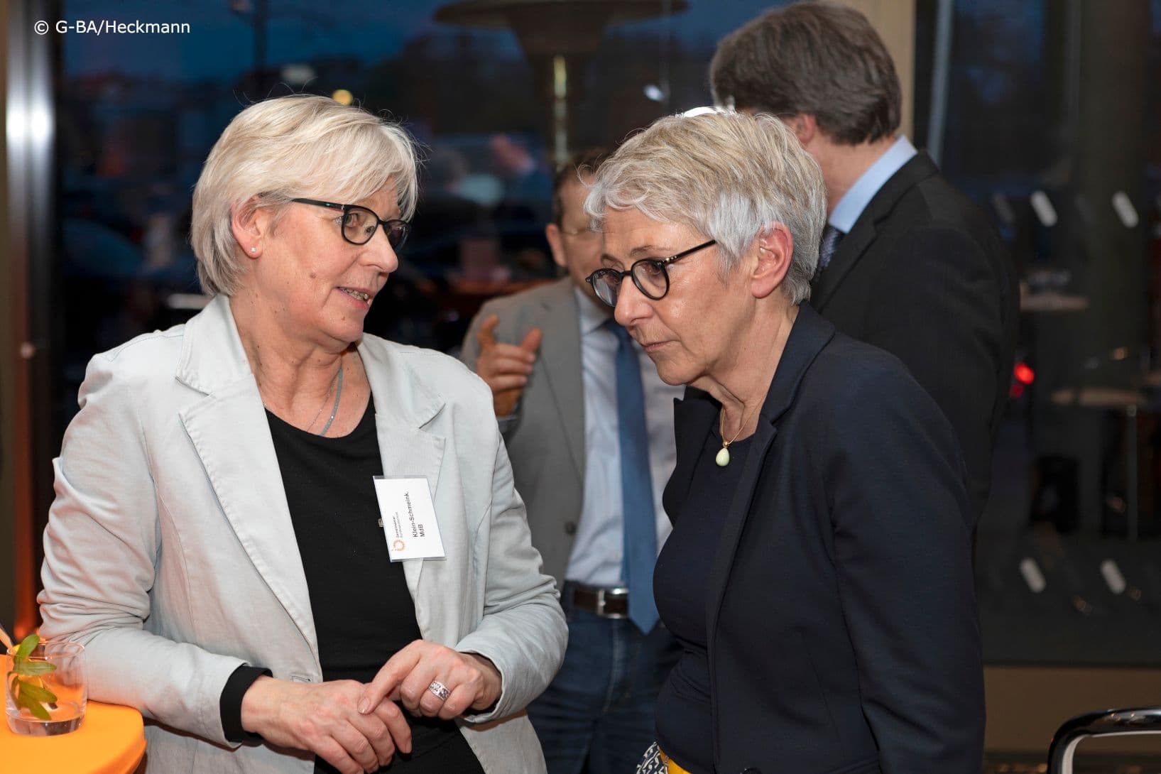 Maria Klein-Schmeink MdB (Bündnis 90/Die Grünen) mit Monika Lelgemann (G-BA)