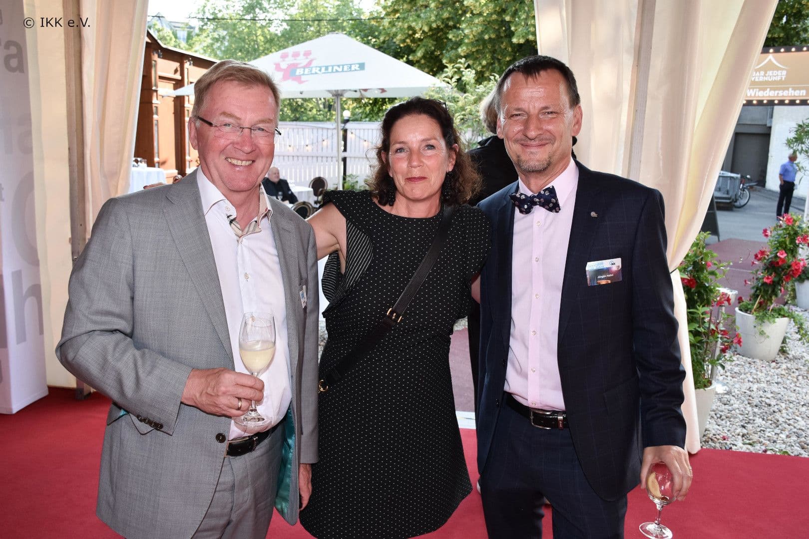Staatssekretär Andreas Westerfellhaus (Pflegebevollmächtigter), Cornelia Wanke (ALM) und Jürgen Hohnl (IKK e.V.) (v.ln.r.)