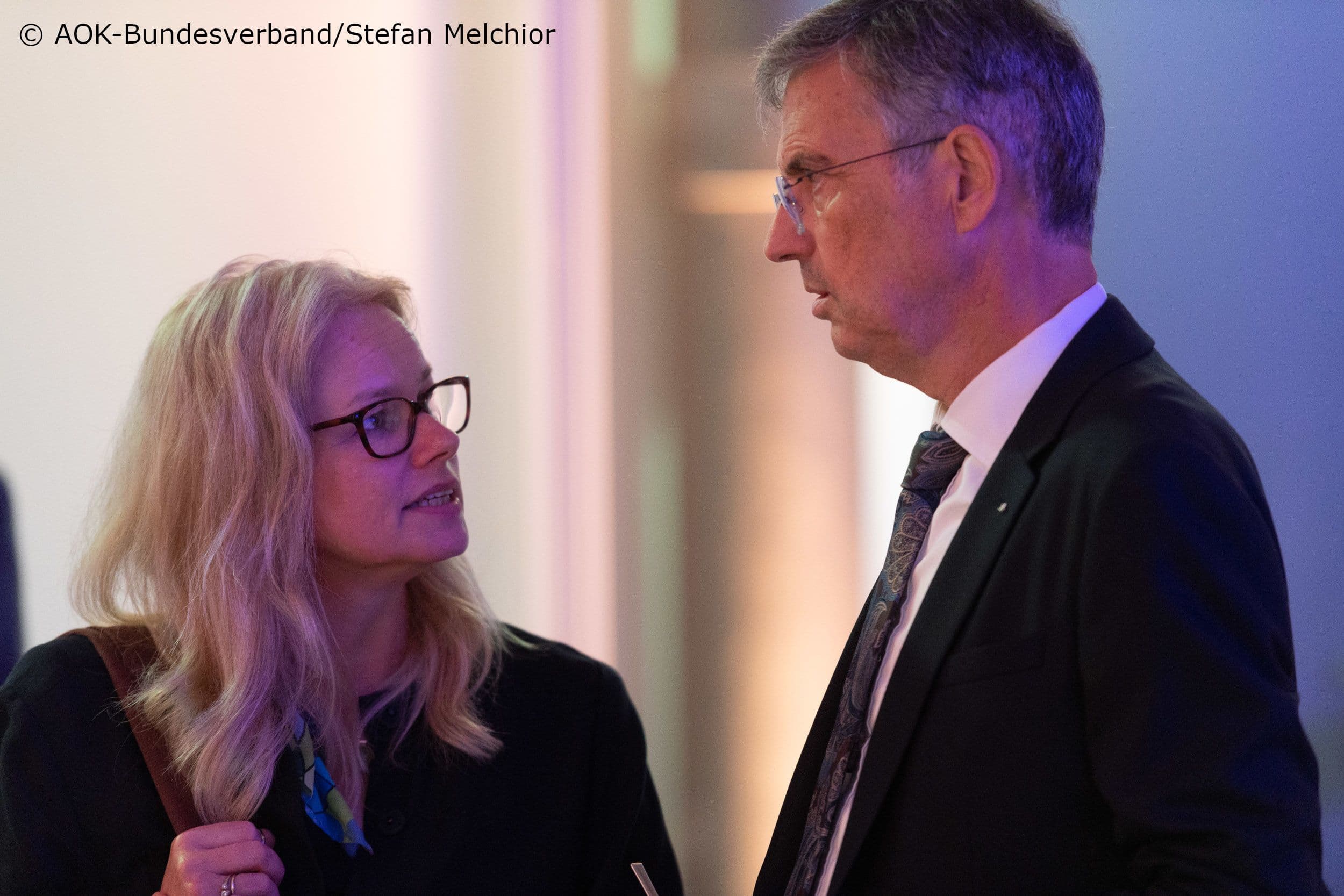Kirsten Kappert-Gonther MdB (Bündnis 90/Grüne) mit Martin Litsch (AOK-Bundesverband)