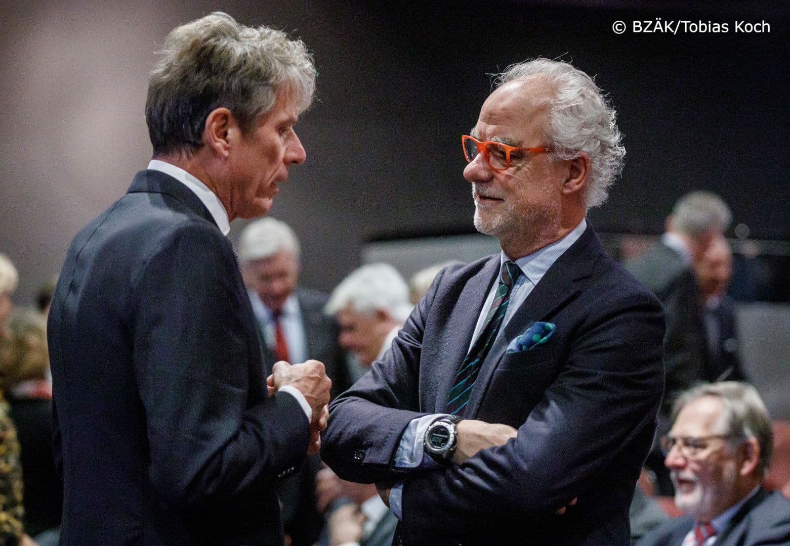 Wilfried Woop (Landeszahnärztekammer Rheinland-Pfalz) (l.) mit Michael Schwarz (Bayerische Landeszahnärztekammer)