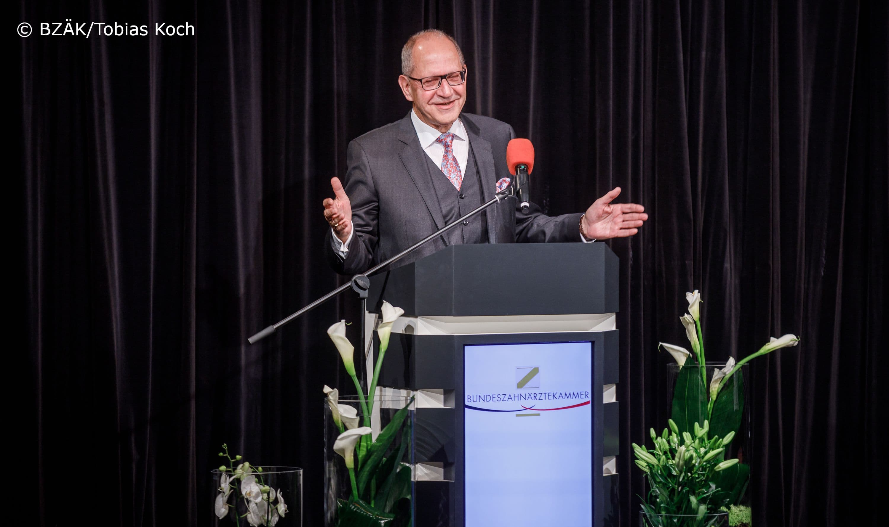 Peter Engel (BZÄK) bei seiner Eröffnungsrede beim Festakt zum Deutschen Zahnärztetag 2019