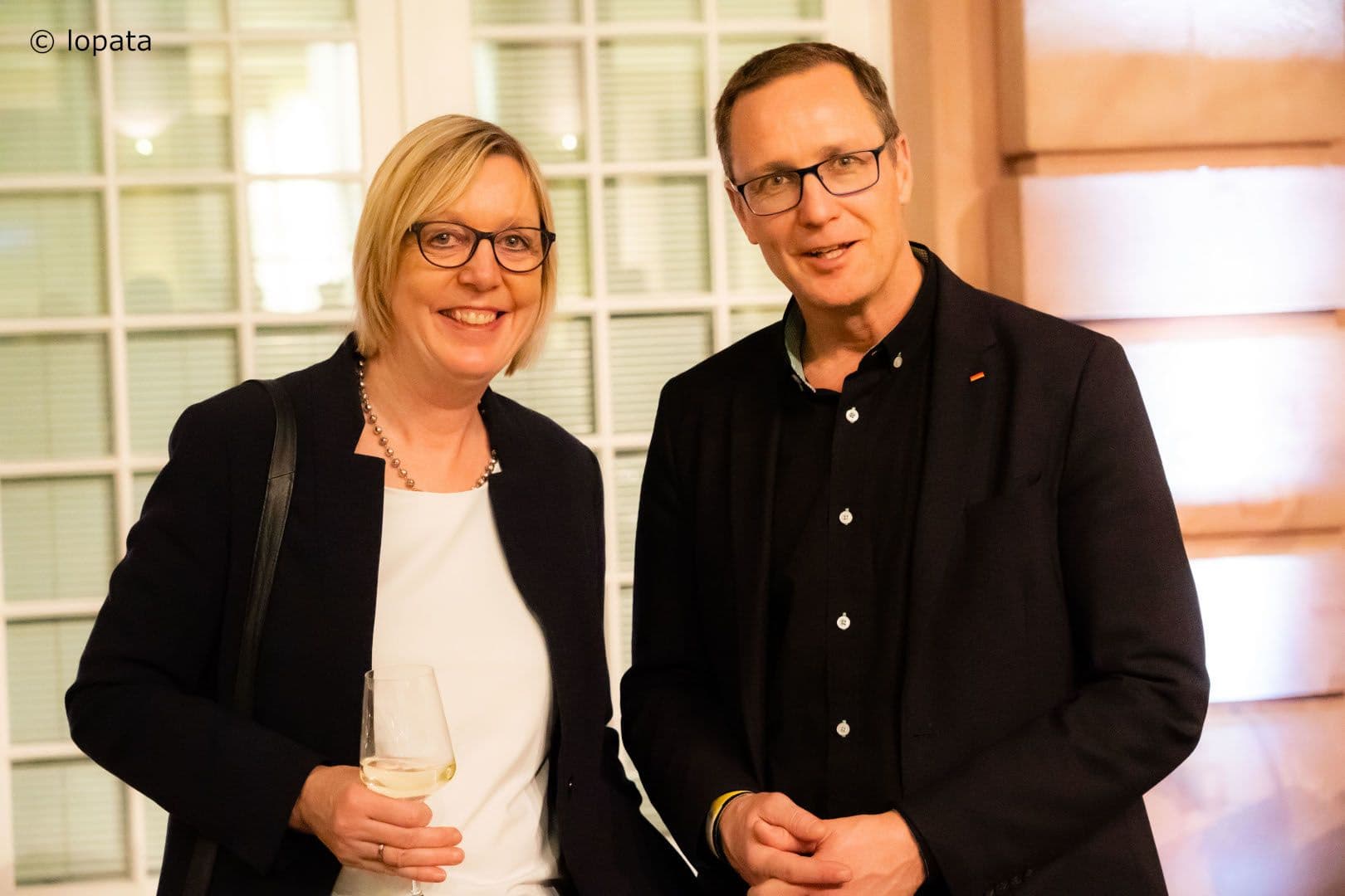 Foto bitte: Ulrike Elsner (vdek) mit Roy Kühne MdB (CDU)