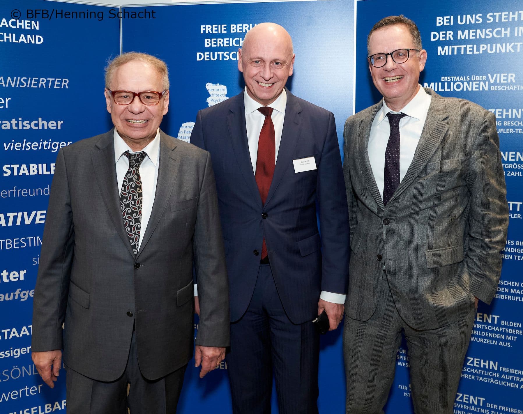 Wolfang Ewer (BFB), Armin Ehl (Marburger Bund), Peter Klotzki (BFB) (v.l.nr.)