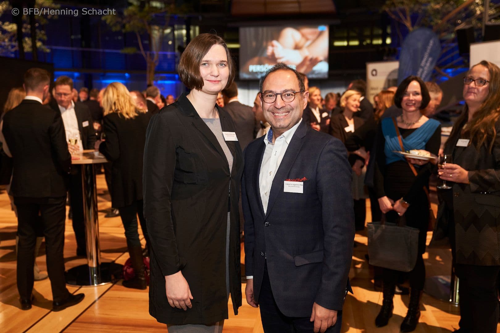 Claudia Müller MdB (Bündnis 90/Die Grünen) mit Grigorios Aggelidis MdB (FDP)