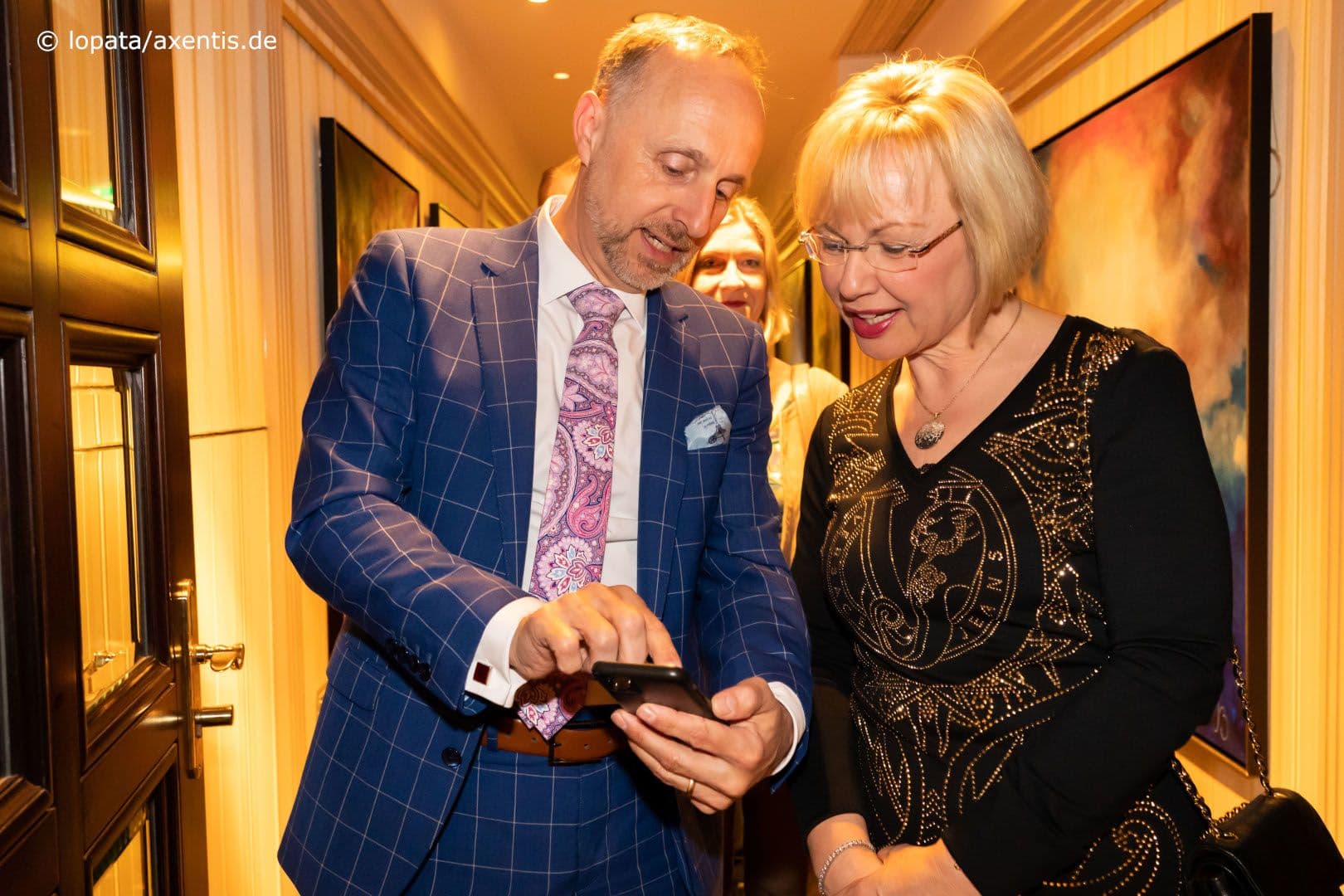 Wird hier die App 116117 erklärt? Stephan Hofmeister und Petra Reis-Berkowicz  (beide KBV)