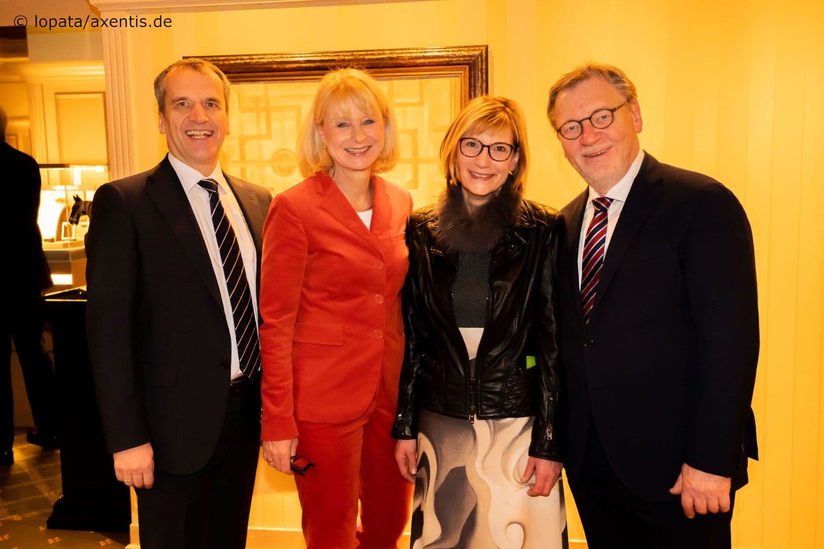 Michael Hennrich MdB, Karin Maag MdB (beide CDU), Anke Richter-Scheer, Ulrich Weigeldt (beide Deutscher Hausärzteverband) (v.l.n.r)