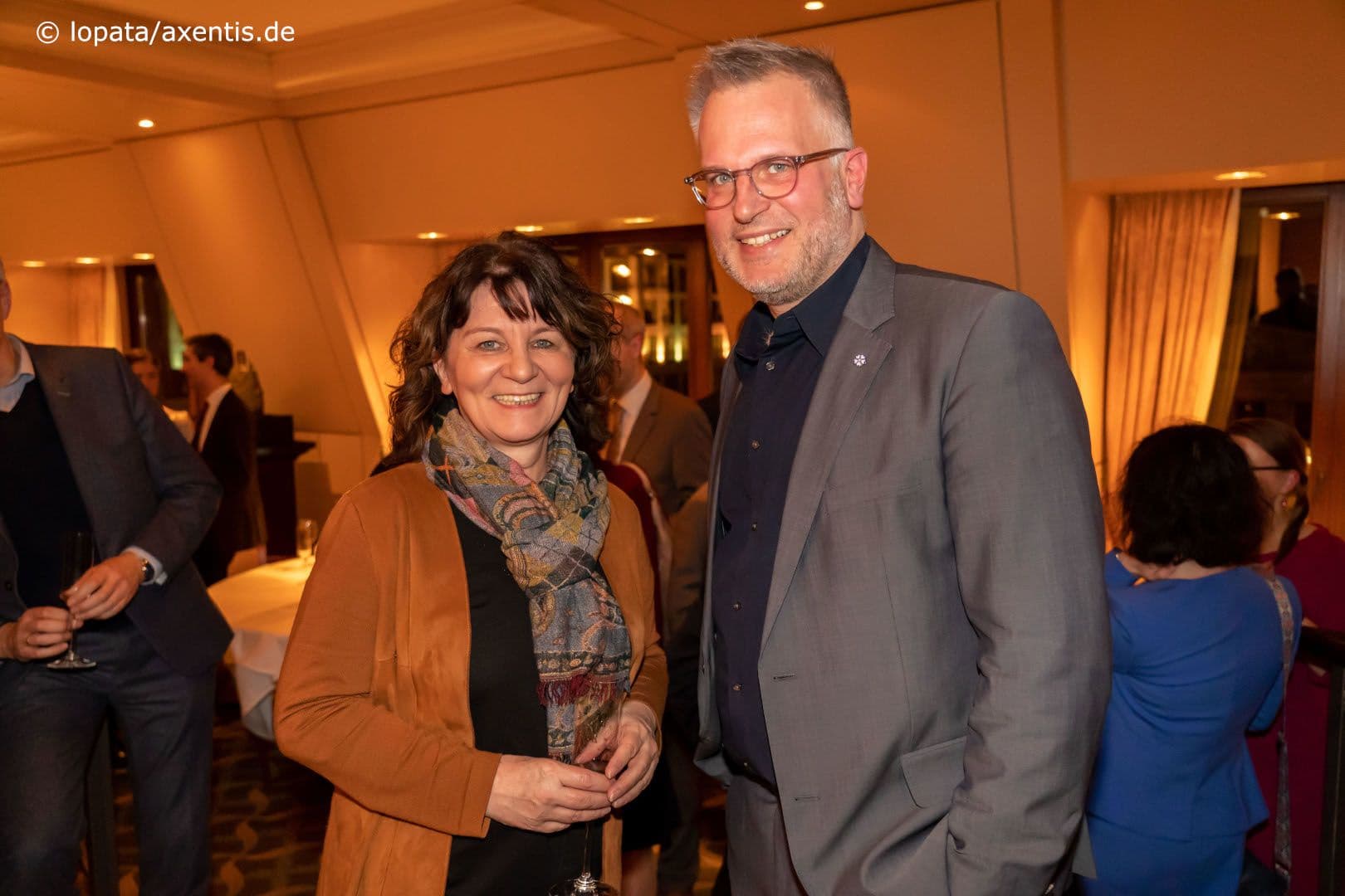 Martina Stamm-Fibich MdB (SPD) mit Markus Beier (Bayerischer Hausärzteverband)