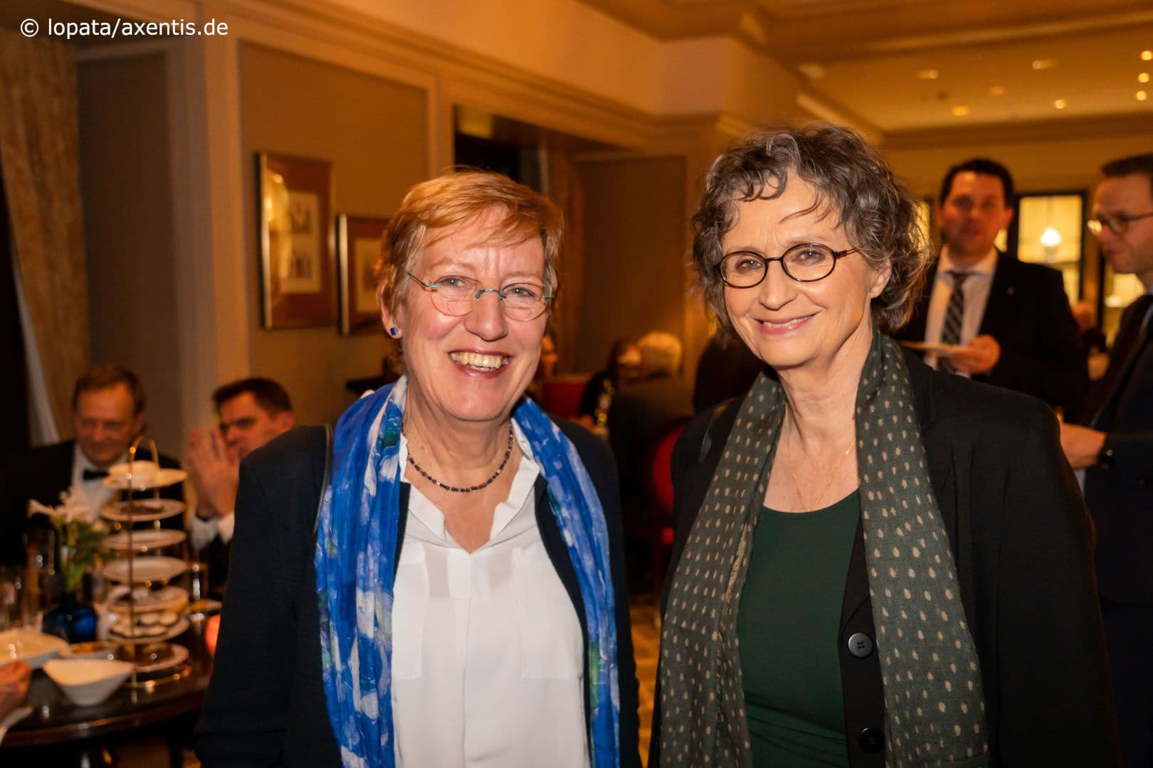 Psychotherapeutinnen vereint: Barbara Lubisch (DPtV) (l.) mit Christina Tophoven (BPtK)