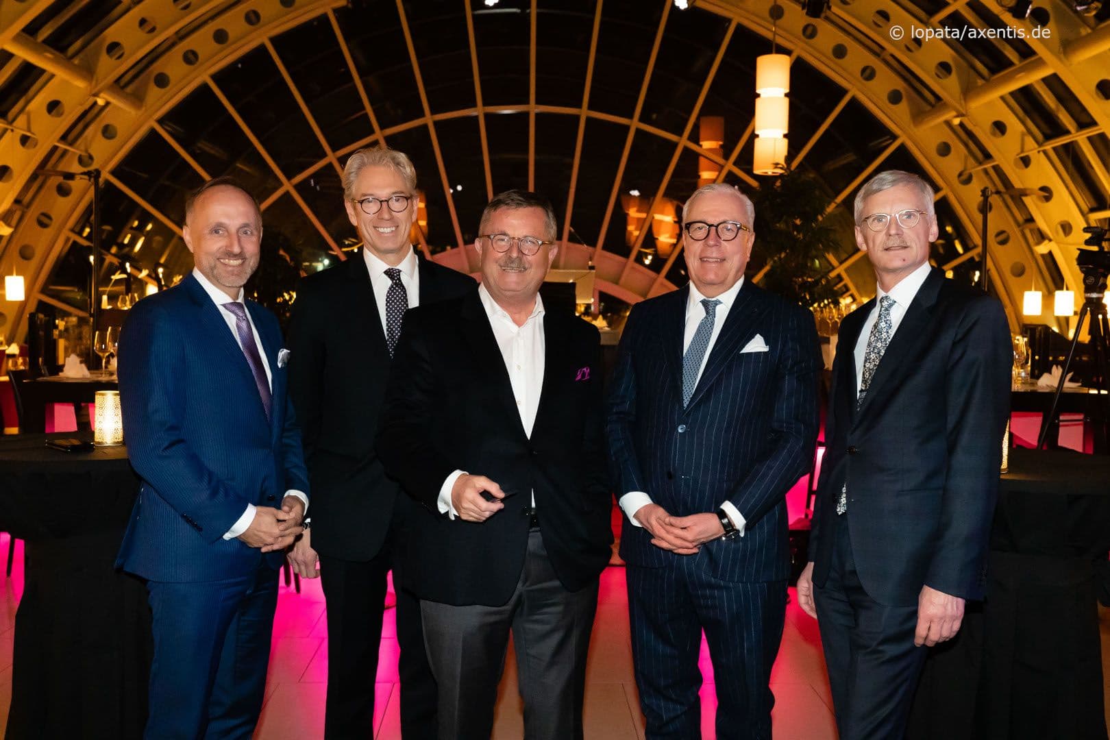 Ärztefunktionäre unter sich mit Stephan Hofmeister, Andreas Gassen (beide KBV), Frank Ulrich Montgomery (Weltärztebund), Klaus Reinhardt (Bundesärztekammer), Thomas Kriedel (KBV) (v.l.n.r.)