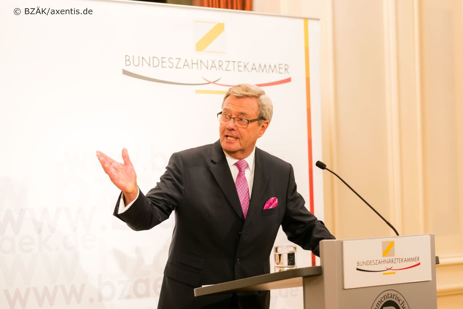 Mahnende Worte an die Politik richtete Wolfgang Eßer (KZBV)
