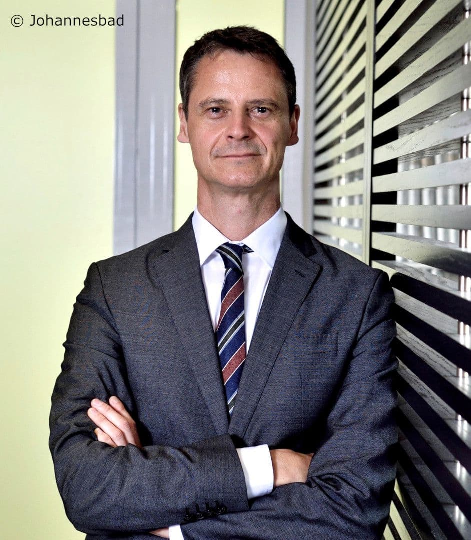 Dr. York  Dhein