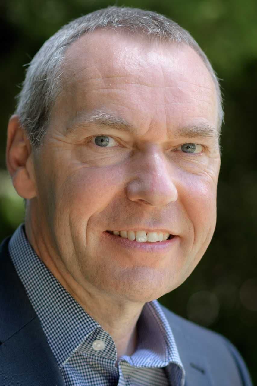 Dr. Holger Pressel