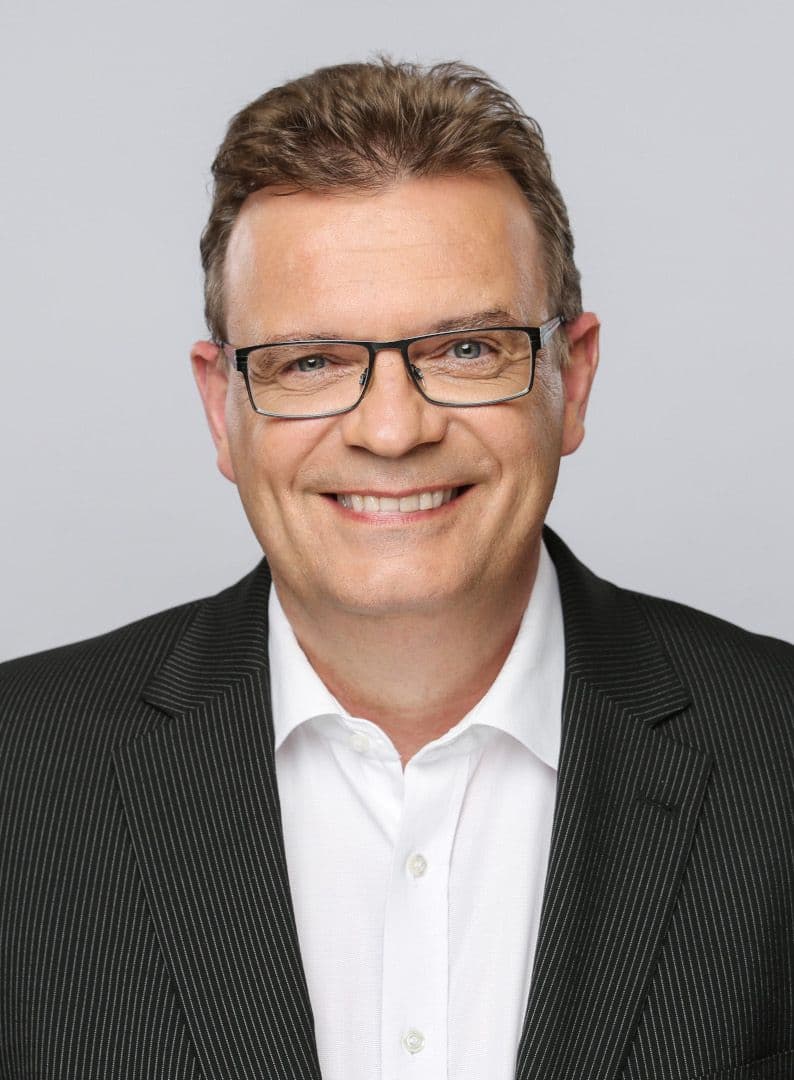 Prof. Dr. Christoph Benz
