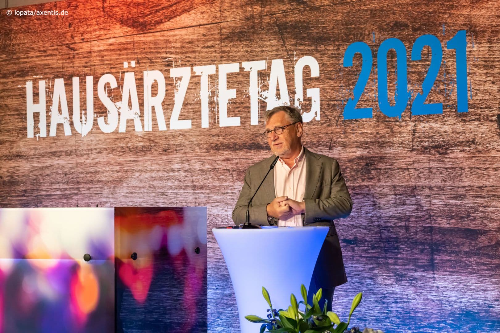 Der Bundesvorsitzende des Deutschen Hausärzteverbandes bei seiner Eröffnungsrede