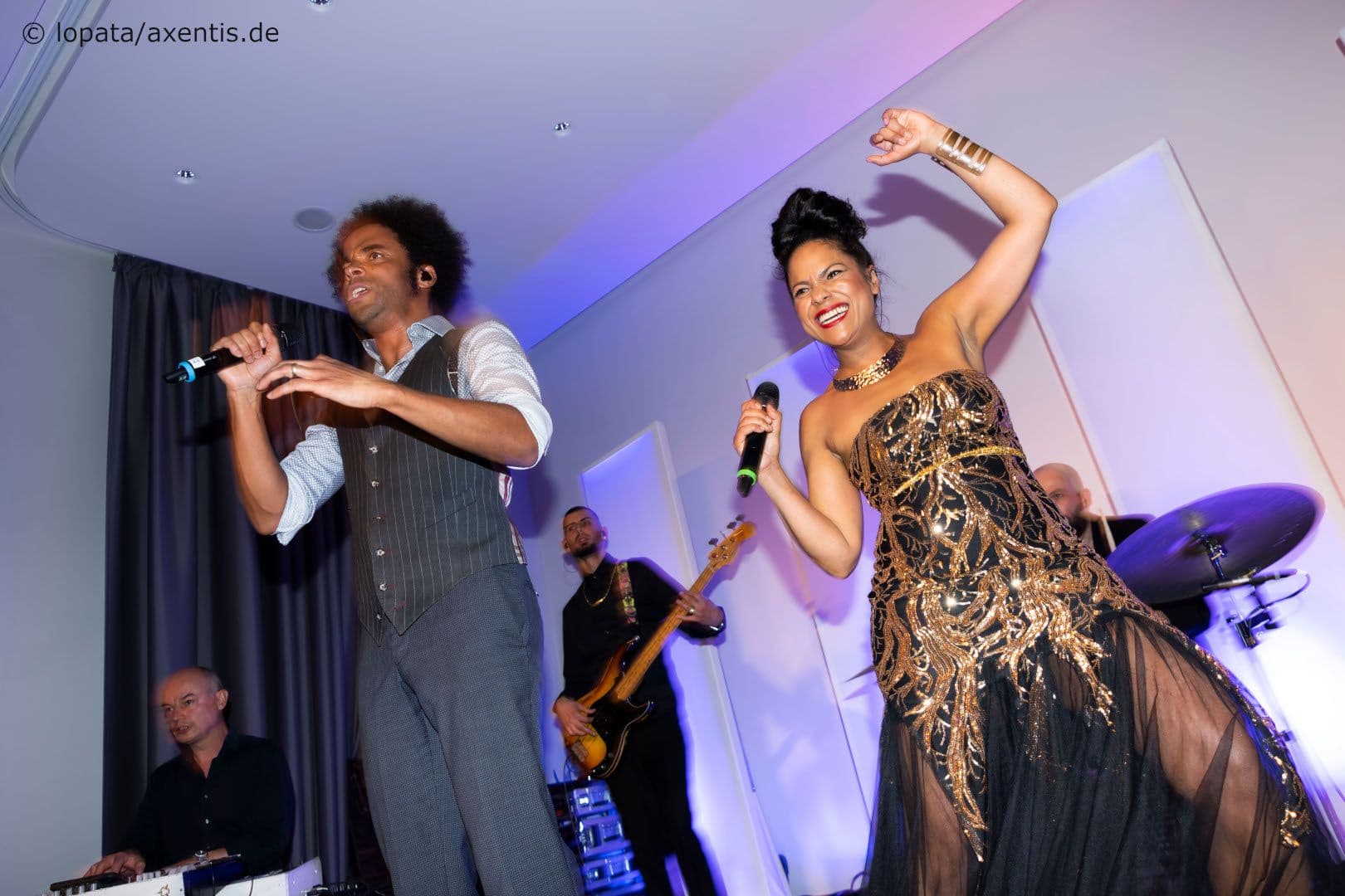 Die King Kamehameha Club Band in Aktion