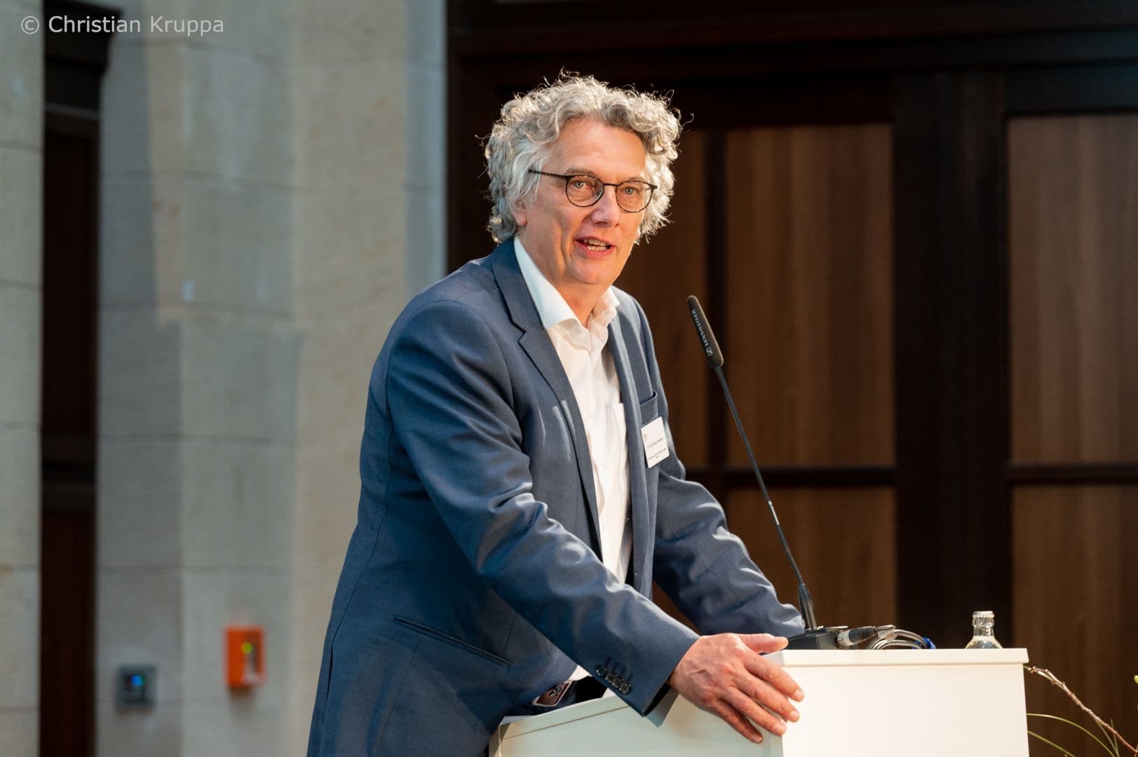 Der BPI-Vorsitzende Hans-Georg Feldmeier bei seiner Begrüßung