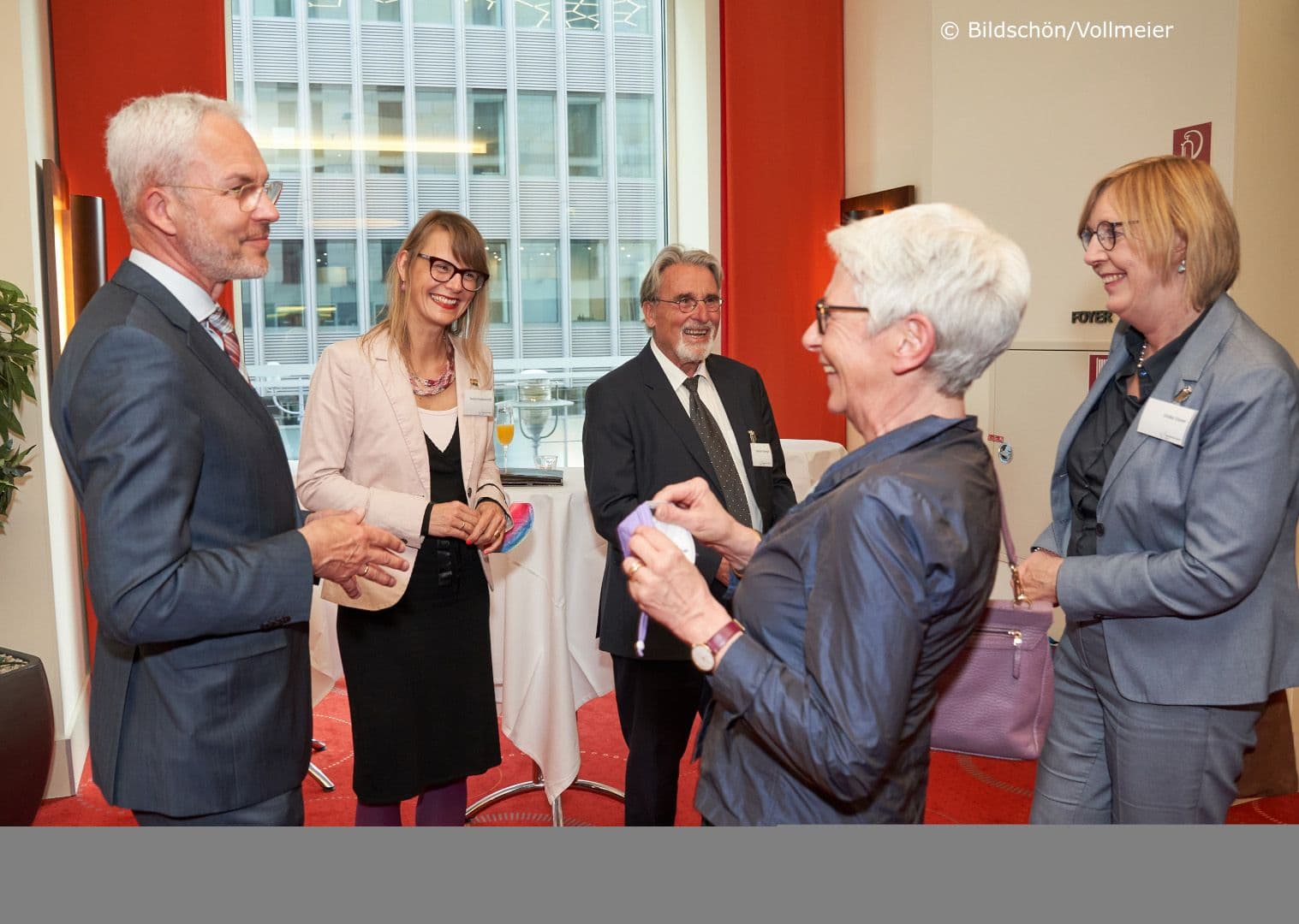 Gute Laune bei Stefan Gronemeyer, Sandra Goldschmidt, Detlef Stange (alle MD Bund), Monika Lelgemann (G-BA) und Ulrike Elsner (vdek)  (v.l.n.r.)
