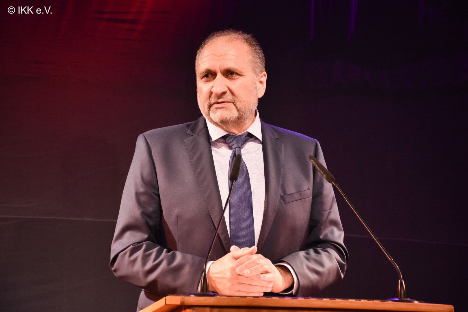 Hans Peter Wollseifer, Vorstandsvorsitzender des IKK e.V., bei seiner Rede