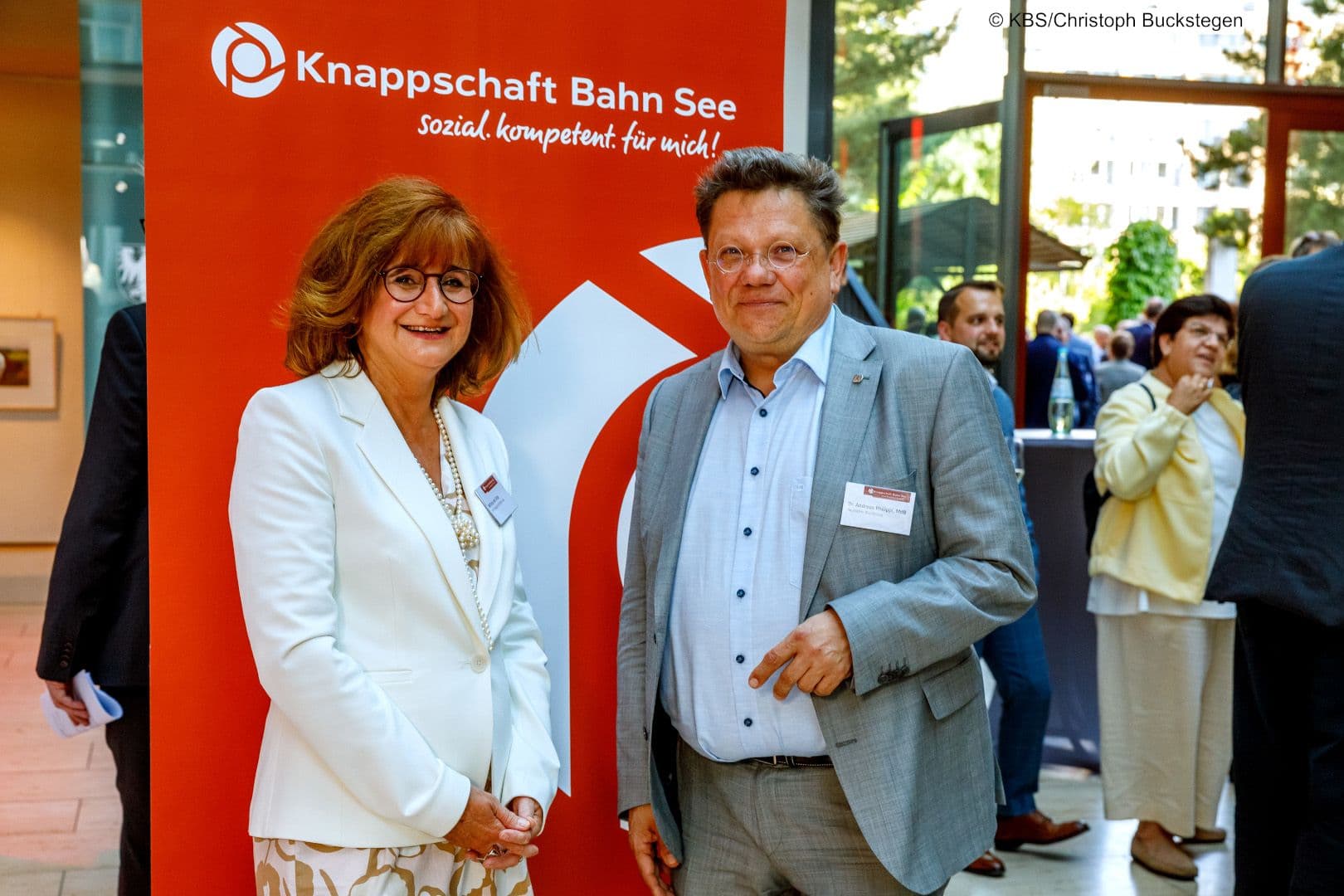 Die Vorsitzende der Knappschaft-Geschäftsführung Bettina am Orde mit Andreas Philippi MdB (SPD)