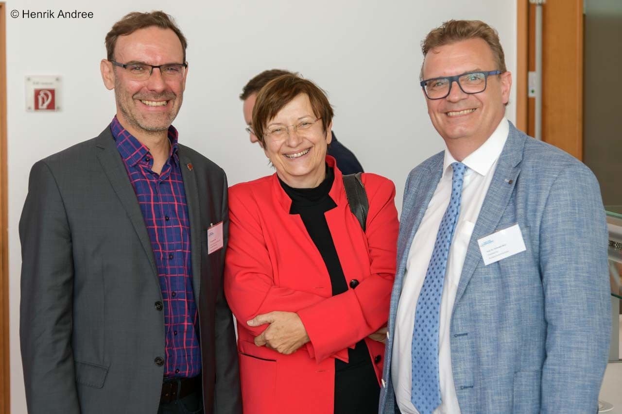 Sebastian Ziller (Bundeszahnärztekammer), Ina Nitschke (Deutsche Gesellschaft für Alterszahnmedizin), Christoph Benz (Bundeszahnärztekammer (v.l.n.r.)