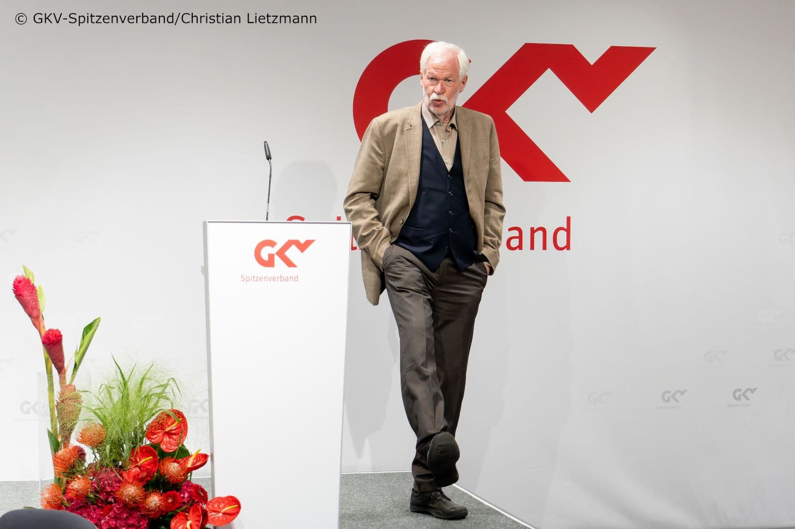 Und tschüss! Volker Hansen bei seiner Verabschiedung beim GKV-Spitzenverband