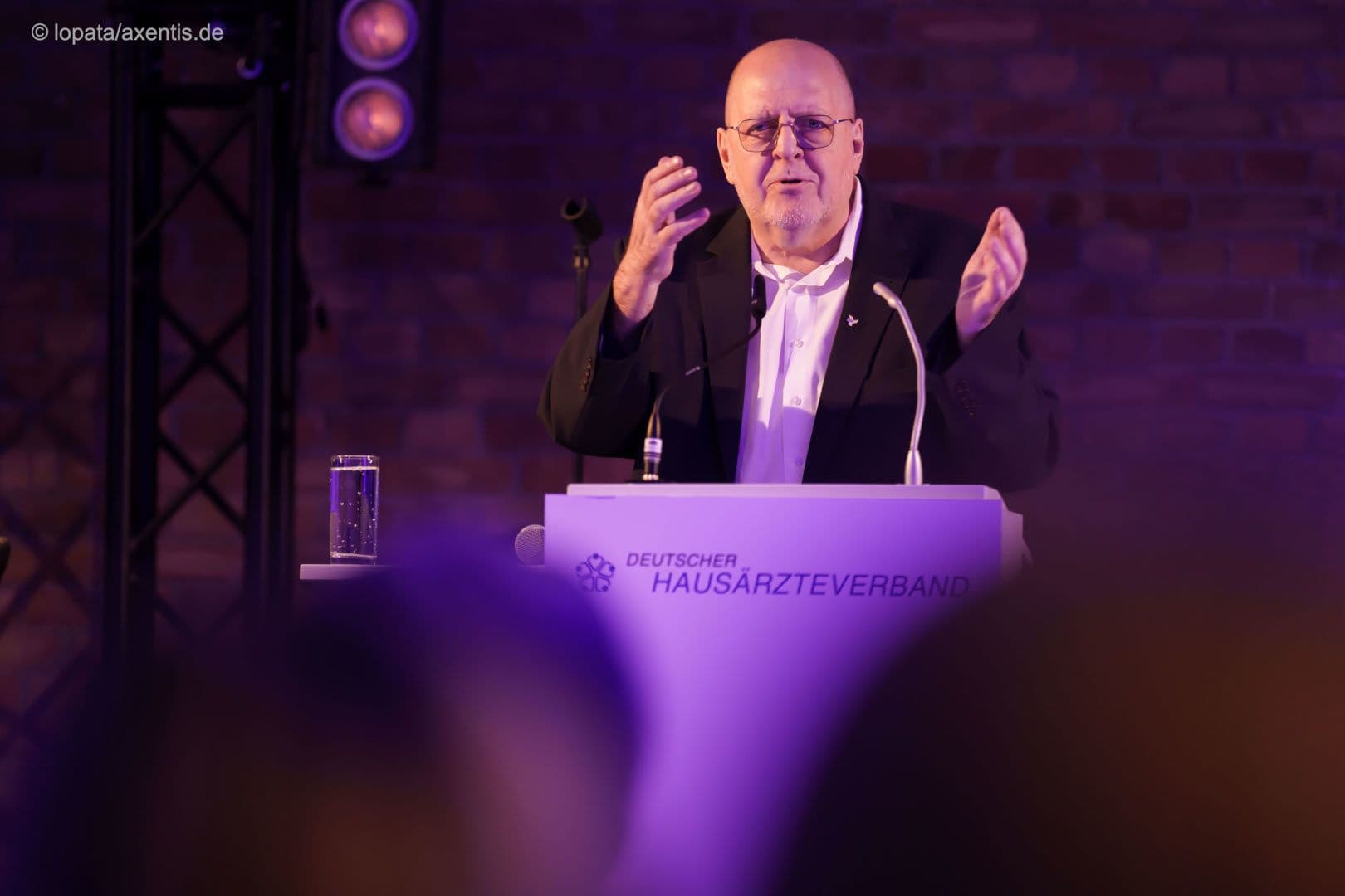 Franz Knieps (BKK Dachverband) würdigt Weigeldts Verdienste für die HZV.
