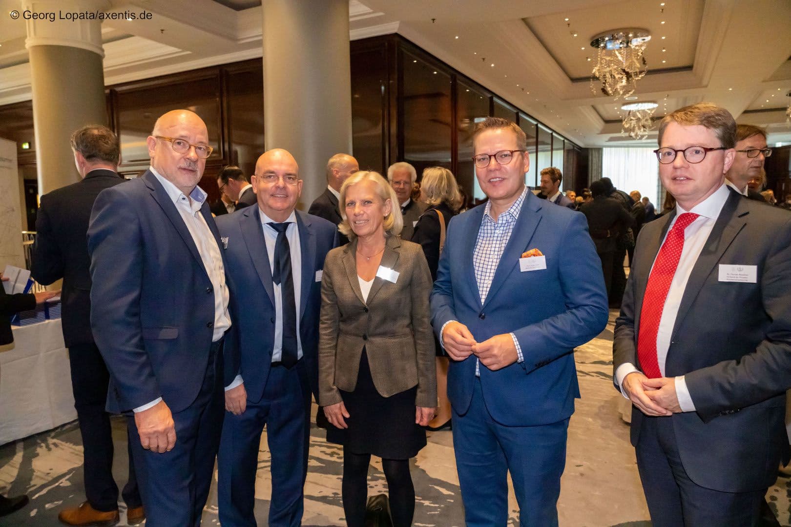 Dirk Heinrich (Spifa), Edgar Franke MdB (BMG), Christine Neumann-Grutzeck (BDI), Tino Sorge MdB (CDU), Florian Reuther (PKV-Verband) (v.l.n.r.)
