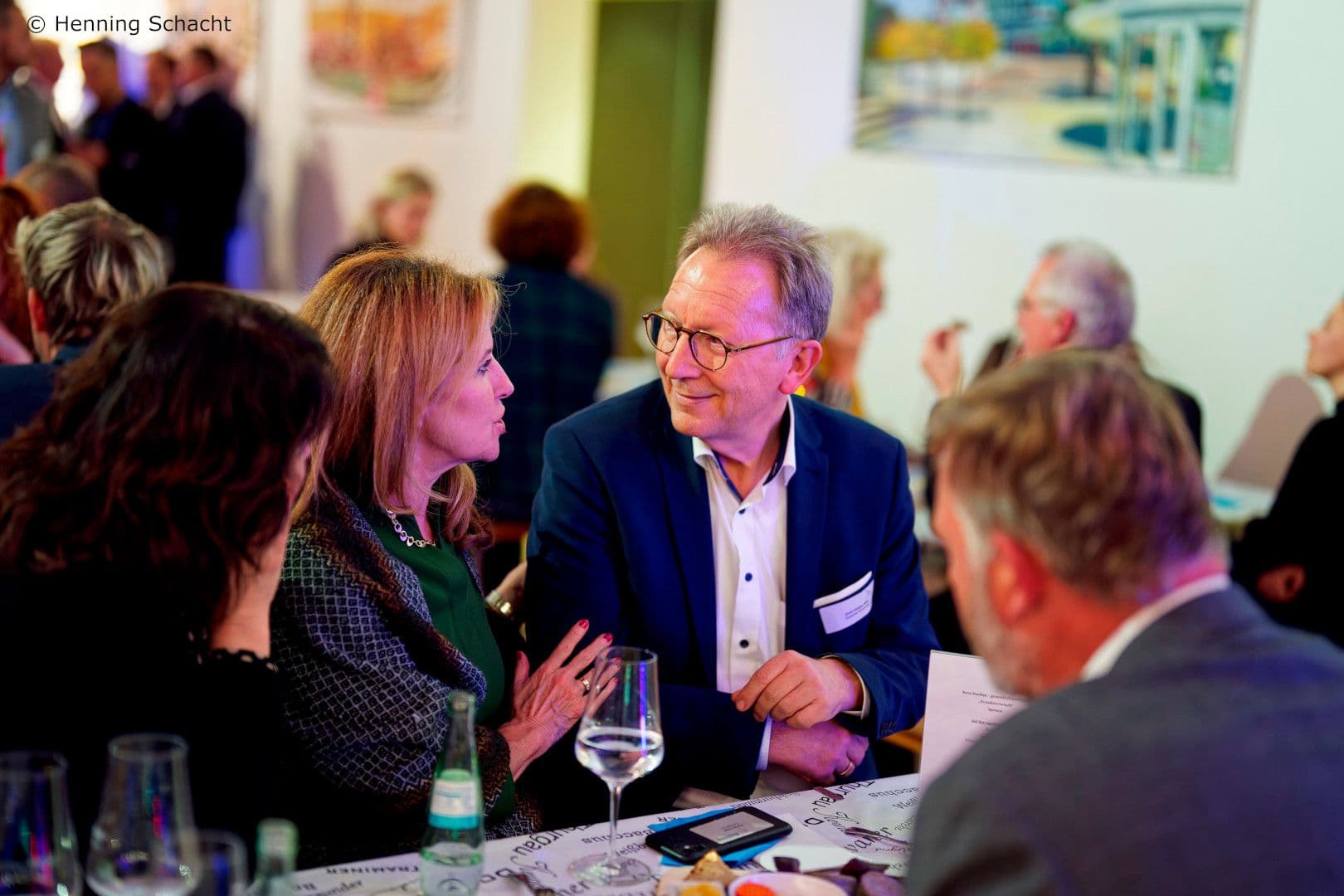 Verstehen sich augenscheinlich sehr gut: Staatssekretärin Heike Raab (Landesvertretung Rheinland Pfalz) und Erwin Rüddel MdB (CDU)