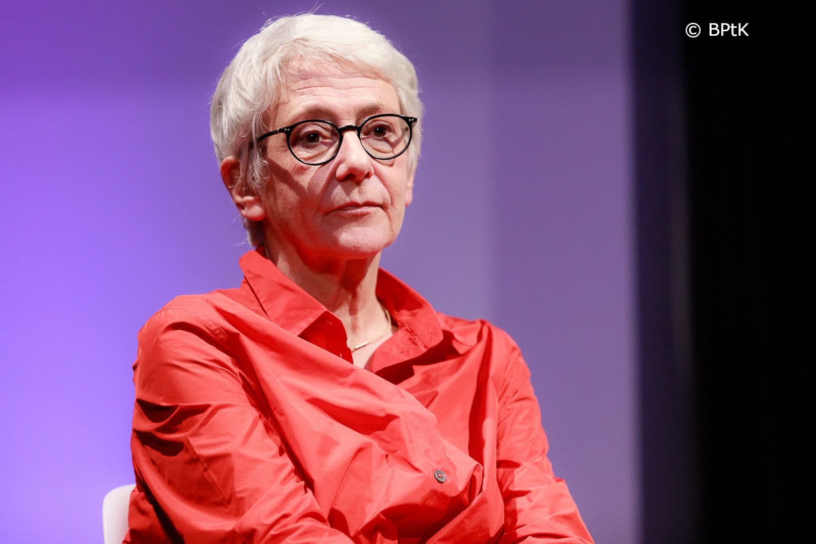 Monika Lelgemann (G-BA) nimmt an der Diskussionsrunde teil.