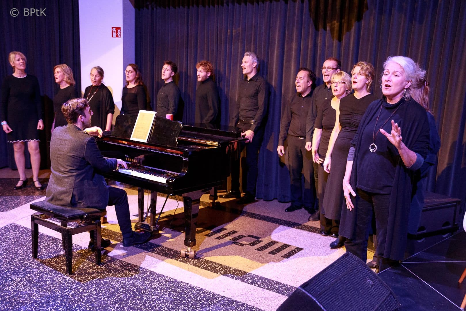 „Singing Shrinks“: der weltweit einzige Chor ausschließlich aus Psychiatern, Psychotherapeuten und Neurologen