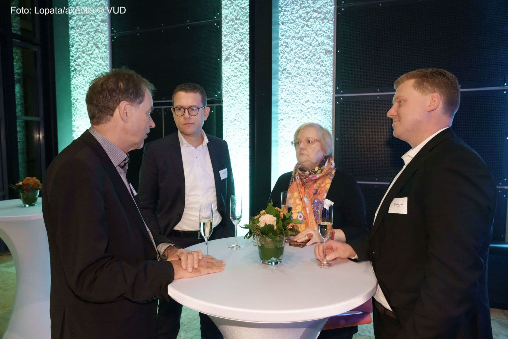 Thomas Ittel (Universitätsklinikum Aachen), Jens Bussmann (VUD), Heidemarie Haeske-Seeberg (Sana), Sebastian Draeger (VUD) (v.l.n.r.)