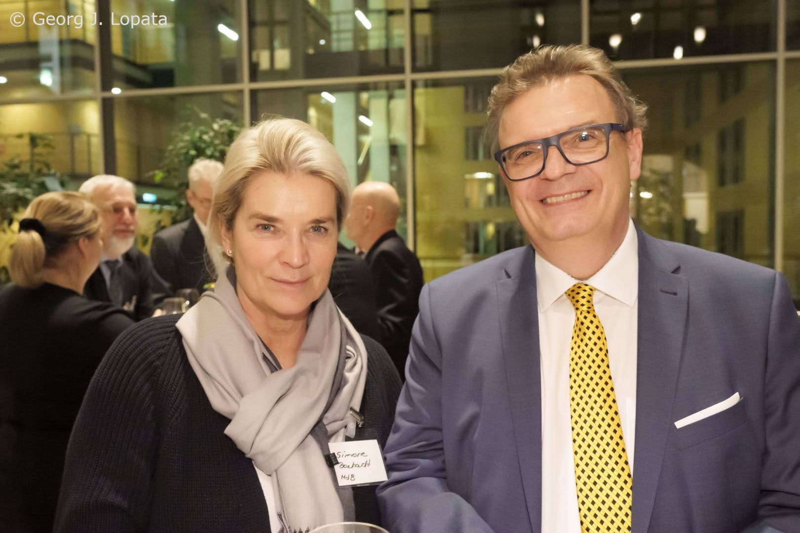 Simone Borchardt MdB (CDU) mit Christoph Benz (BZÄK)