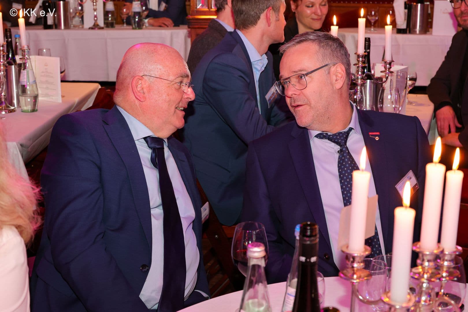 Staatssekretär Edgar Franke (BMG) mit dem ZDH-Präsidenten Jörg Dittrich (r.)