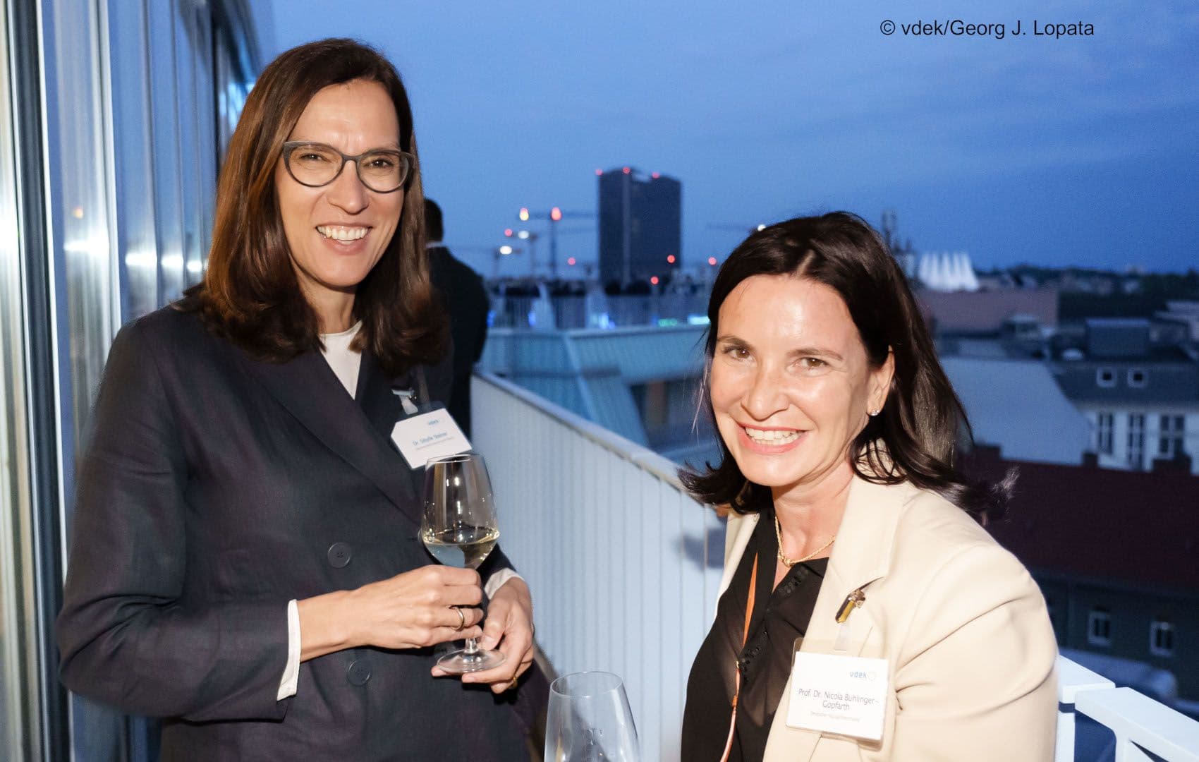 Ärztinnen an die Macht mit Sybille Steiner (KBV) (l.) und Nicola Buhlinger-Göpfarth (Deutscher Hausärzteverband)