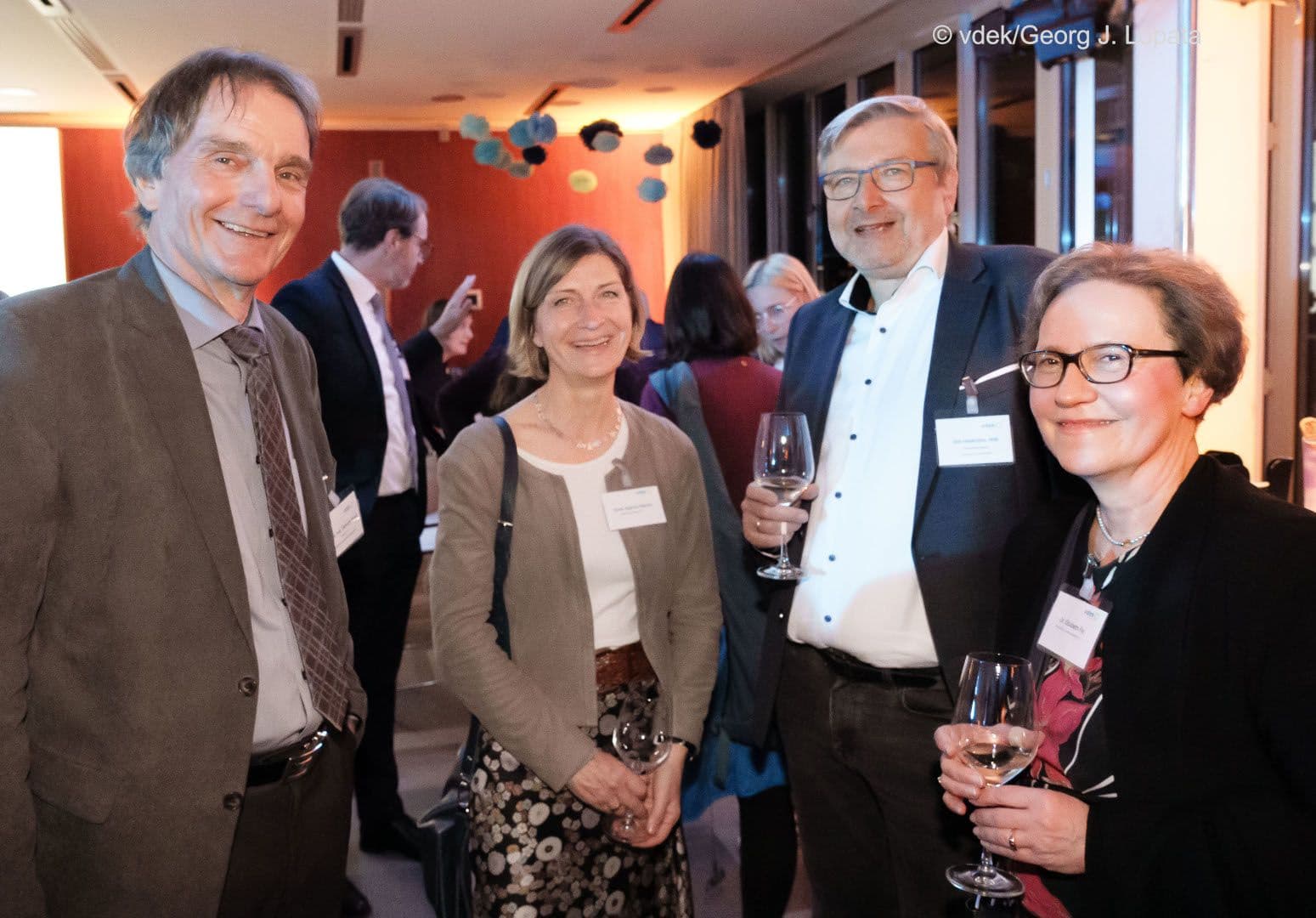 Dietrich Munz (ehemals BPtK), Anne-Kathrin Klemm (BKK DV), Dirk Heidenblut MdB (SPD), Elisabeth Fix (Caritasverband) (v.l.n.r.)