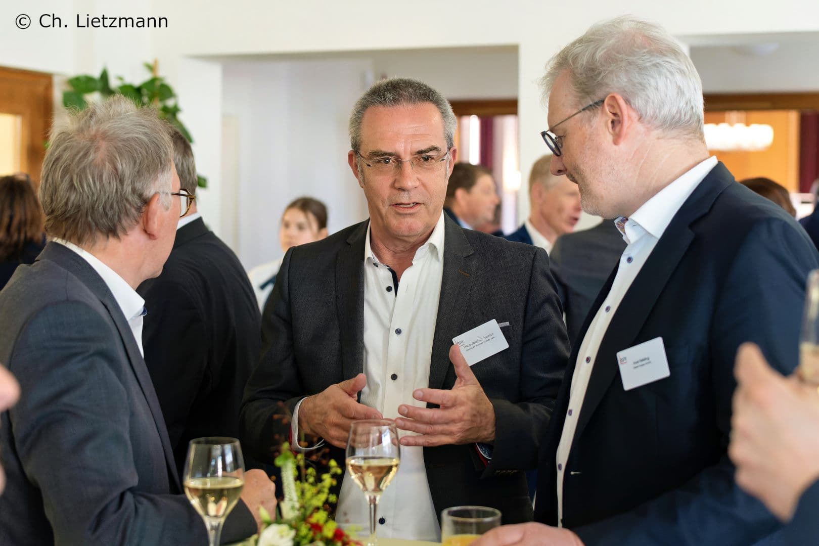 Erwin Rüddel MdB (CDU), Hans-Joachim Jobelius (solutions in health care) und Axel Meiling (Digital Oxygen) (v.l.n.r)
