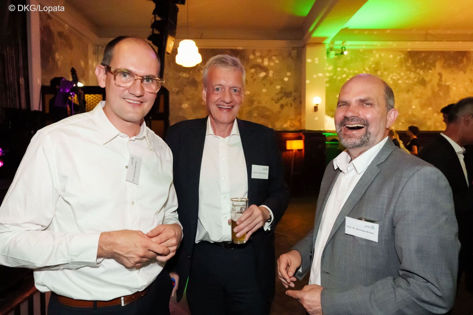Janosch Dahmen (Grüne) mit Ferdinand Gerlach (Goethe-Universität Frankfurt am Main) und Reinhard Busse (TU Berlin) (v.l.n.r.)