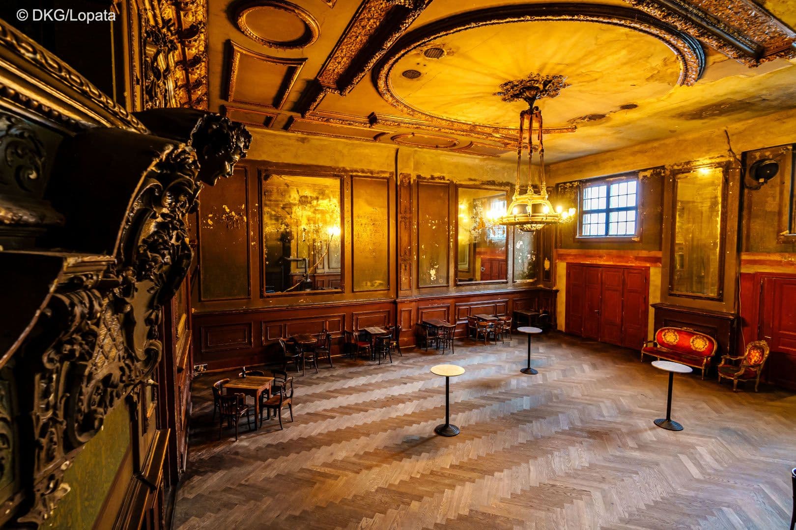 Eine Augenweide des Ballhauses: der Spiegelsaal.