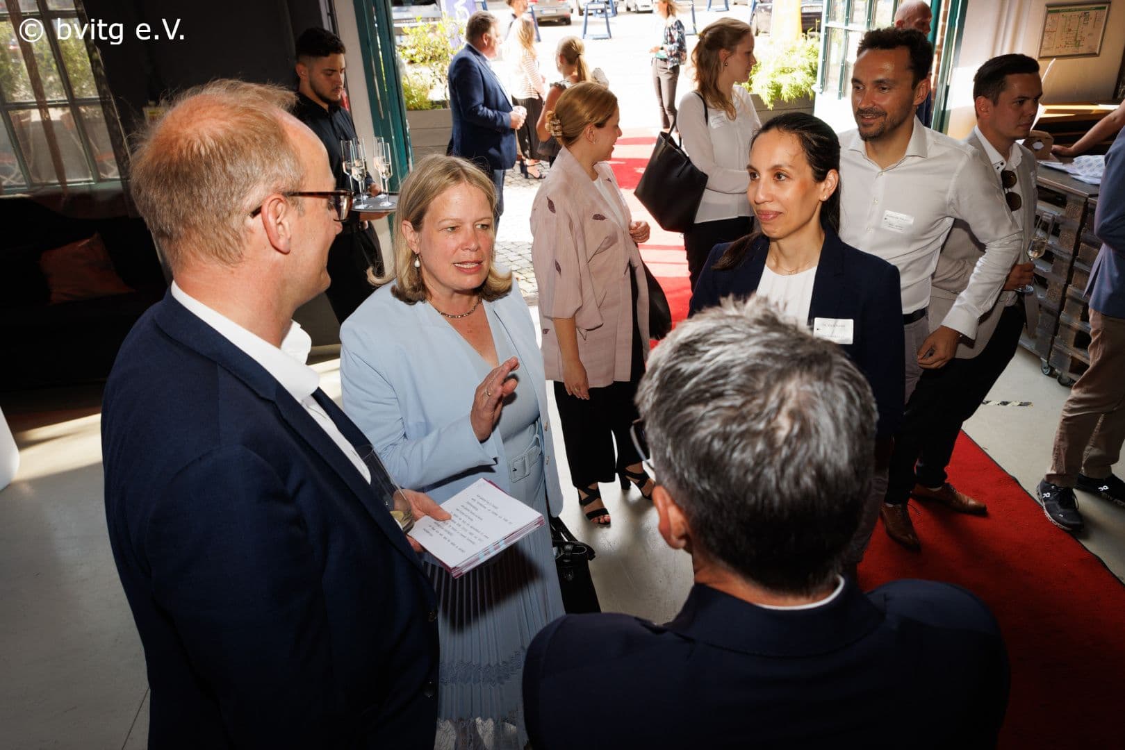 Gerrit Schick (bvitg), Staatssekretärin Antje Draheim (BMG), Viola Henke (DMI), Aleksandar Trifunovic (Roche Diagnostics) (v.l.n.r.)